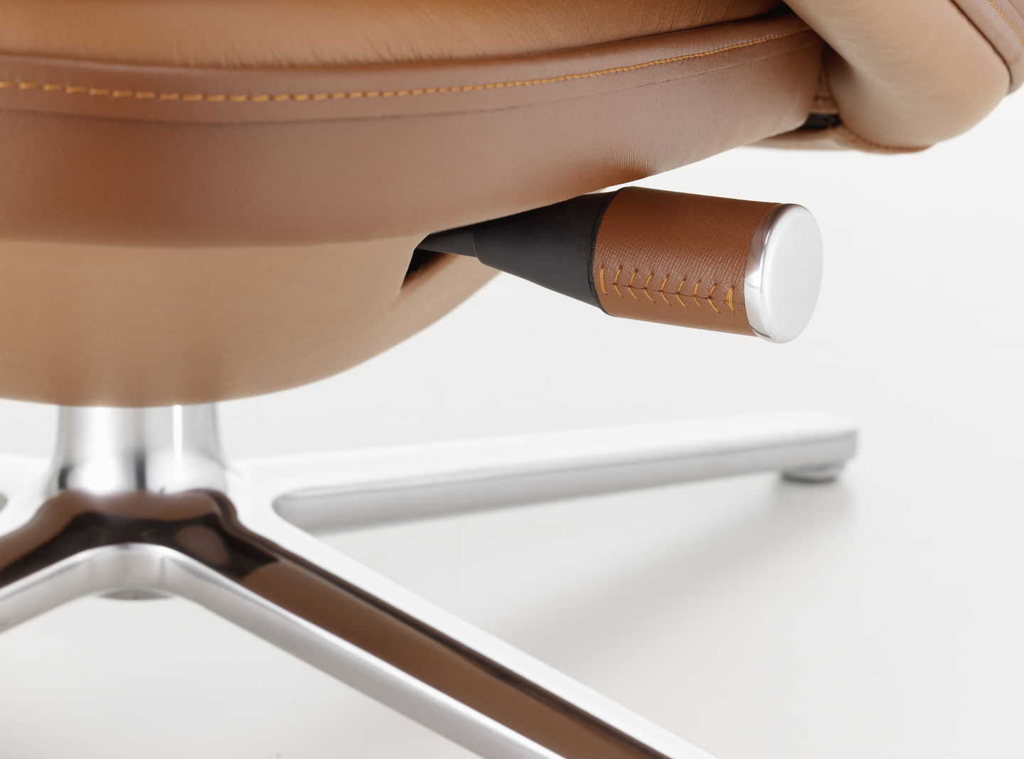 Grand Relax Armchair Vitra 