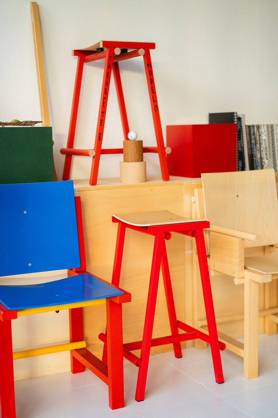 Taburete 8 Bar Stool Hay