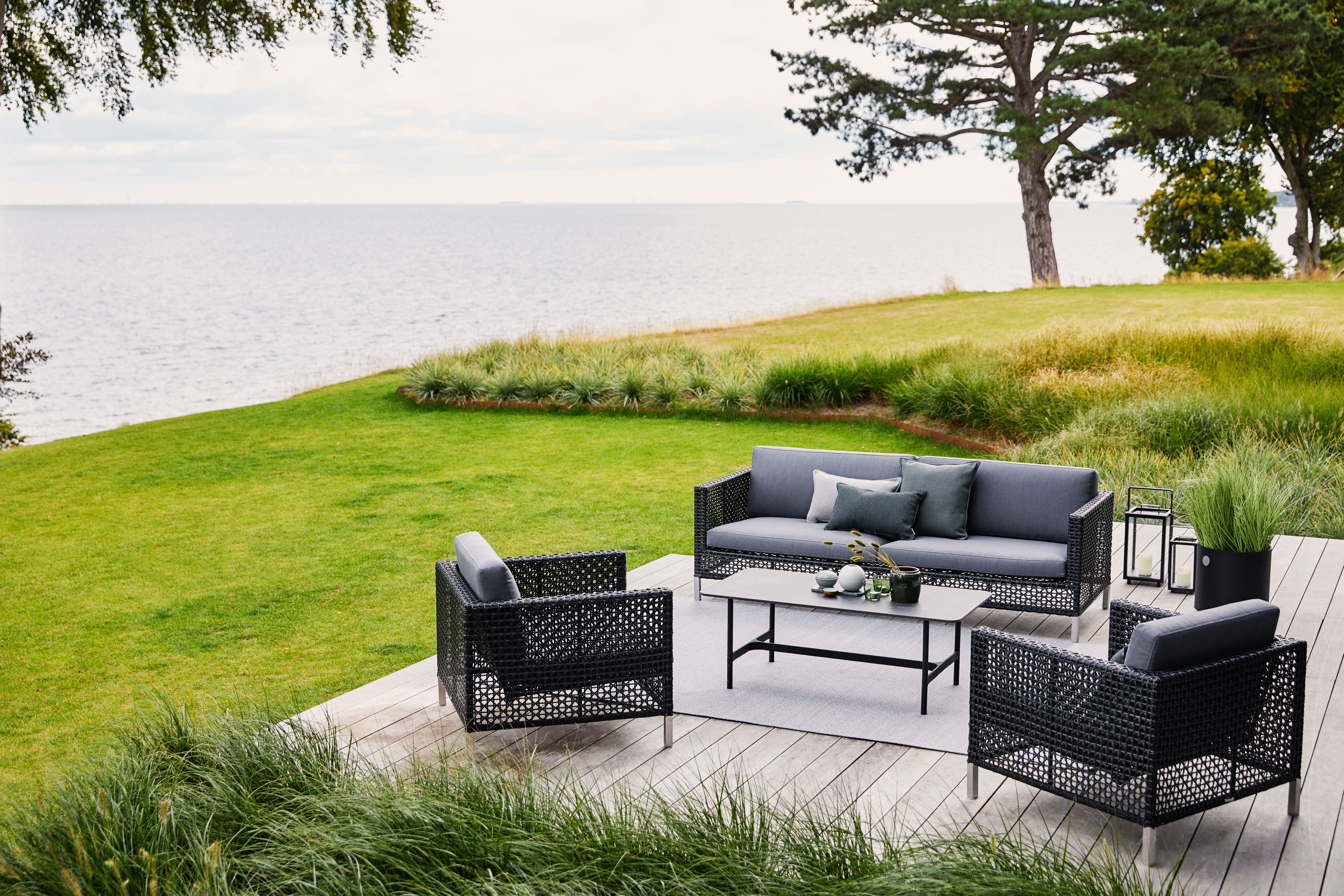Dot Outdoor Carpet Cane-Line