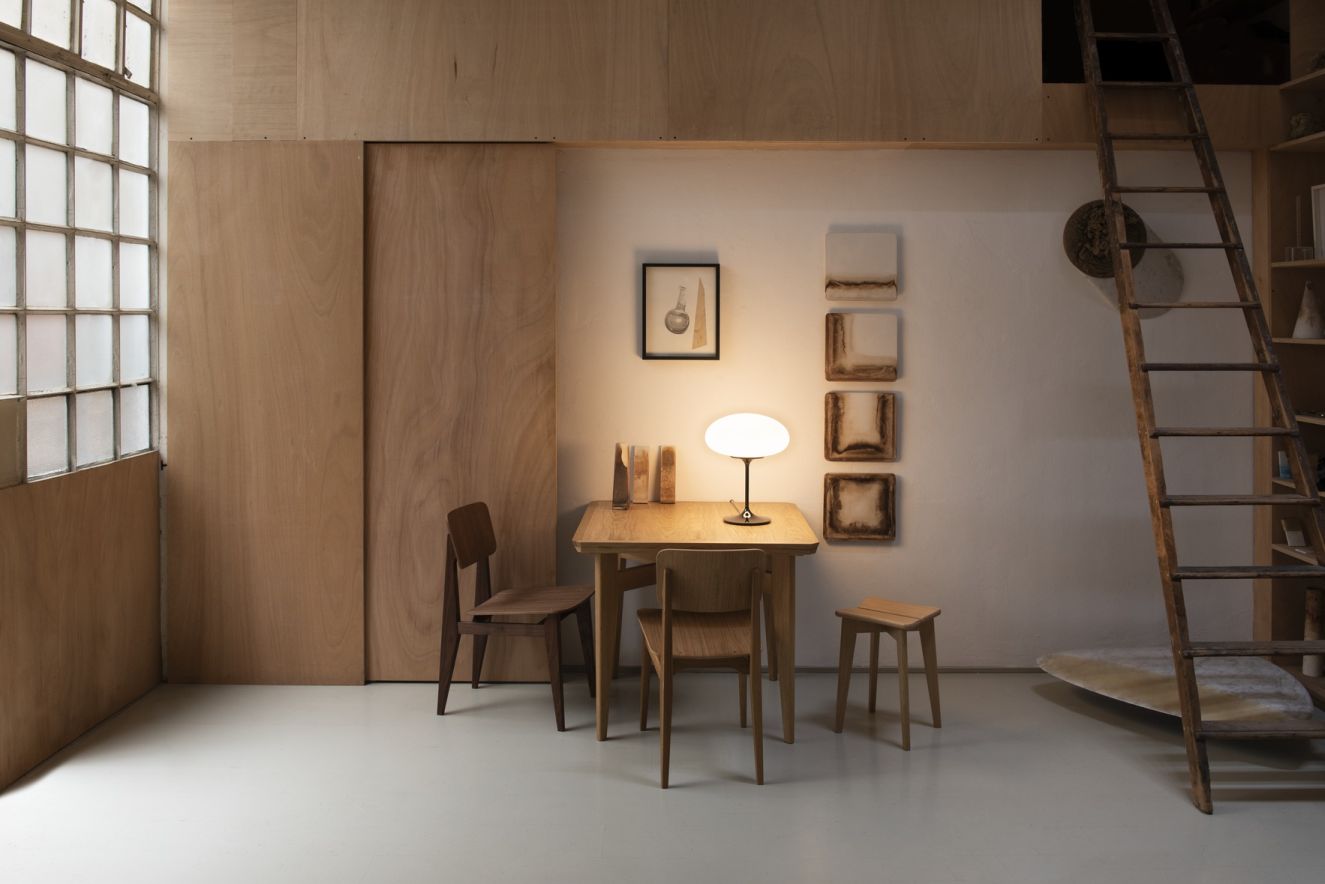 B-Table extendable dining table Gubi