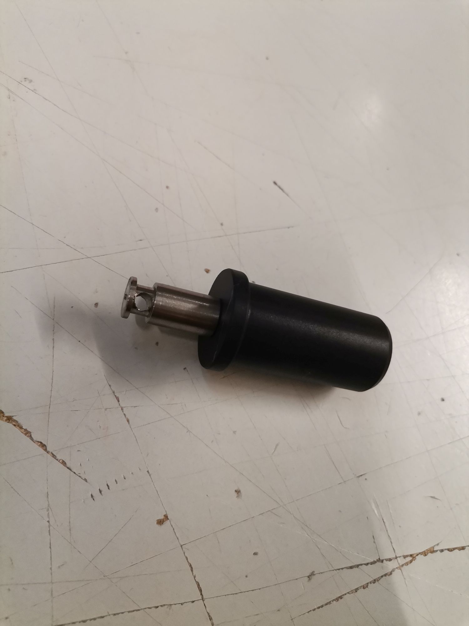 Fix-e Plus adapter USM Haller / Kitos - for attaching Lifto to "USM Haller Table Plus/Access/Advanced" and "USM Kitos E Plus/Adv." Belux SINGLE PIECE