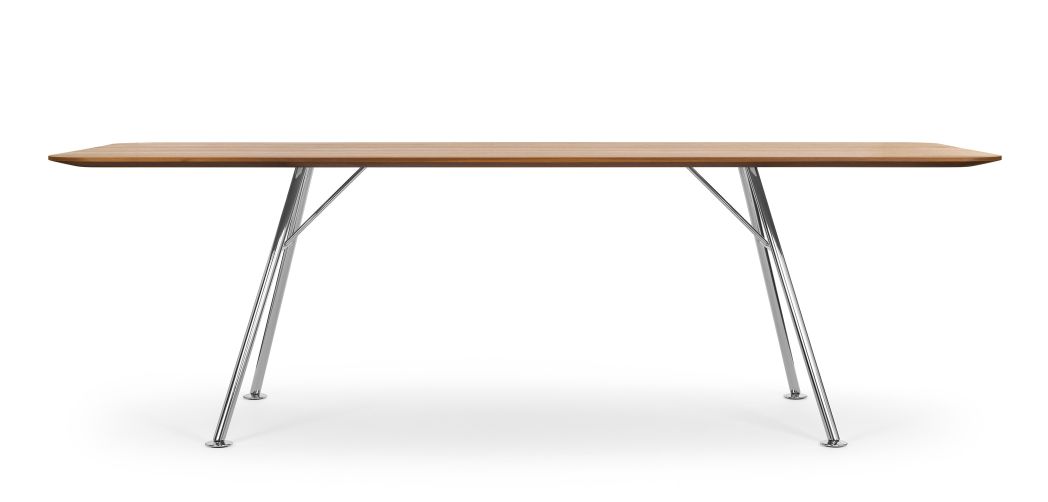 Akio Steel Table Girsberger