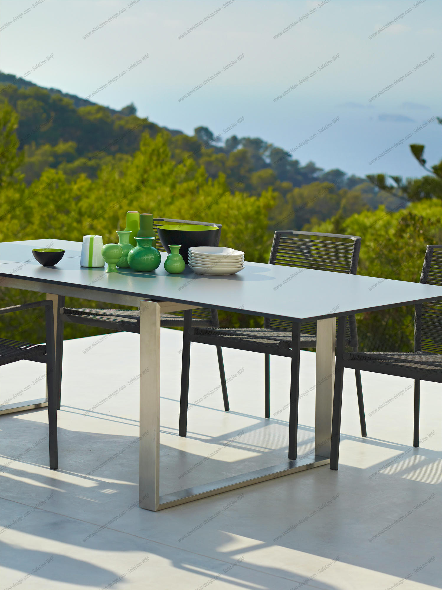 Edge Outdoor Dining table with 2 extension leaves Cane-Line