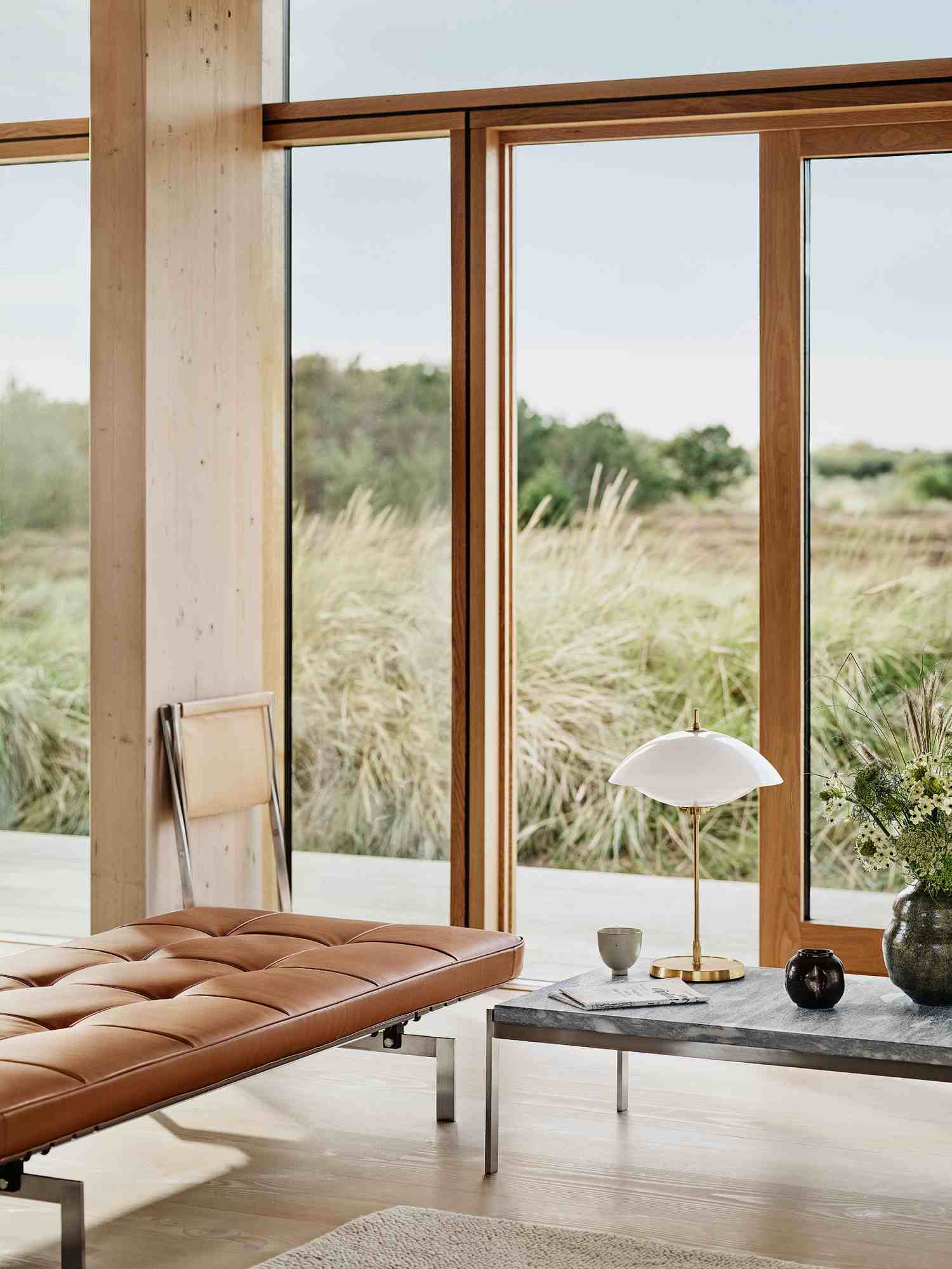 Clam Table lamp Fritz Hansen table lamp