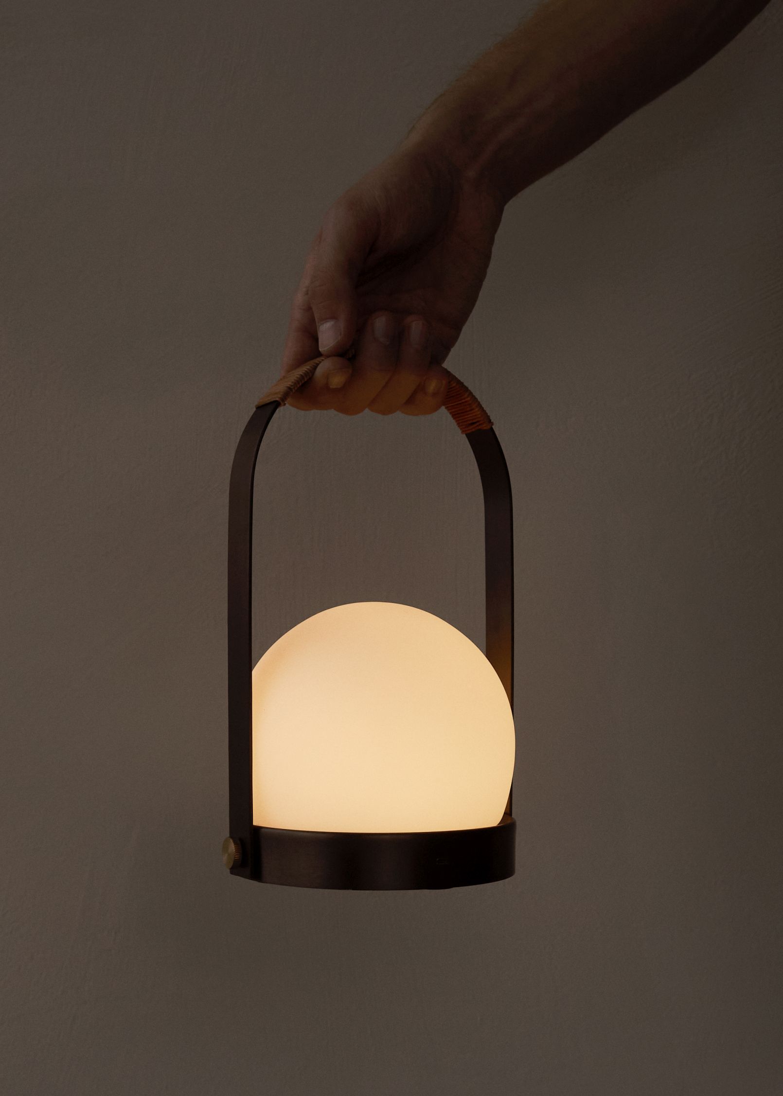 Carrie Table Lamp Leather Battery light Audo