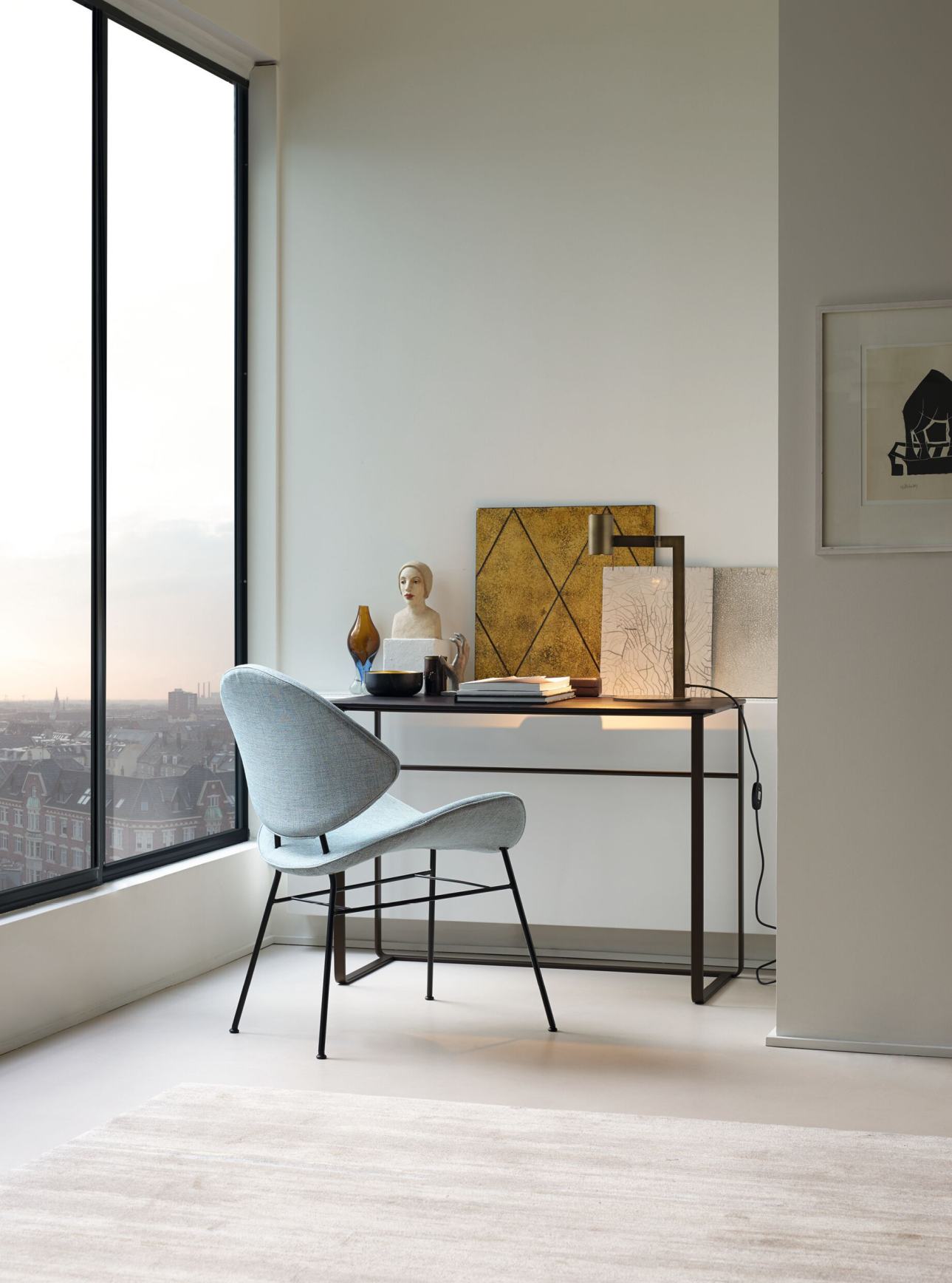 810 Yuuto Console Walter Knoll