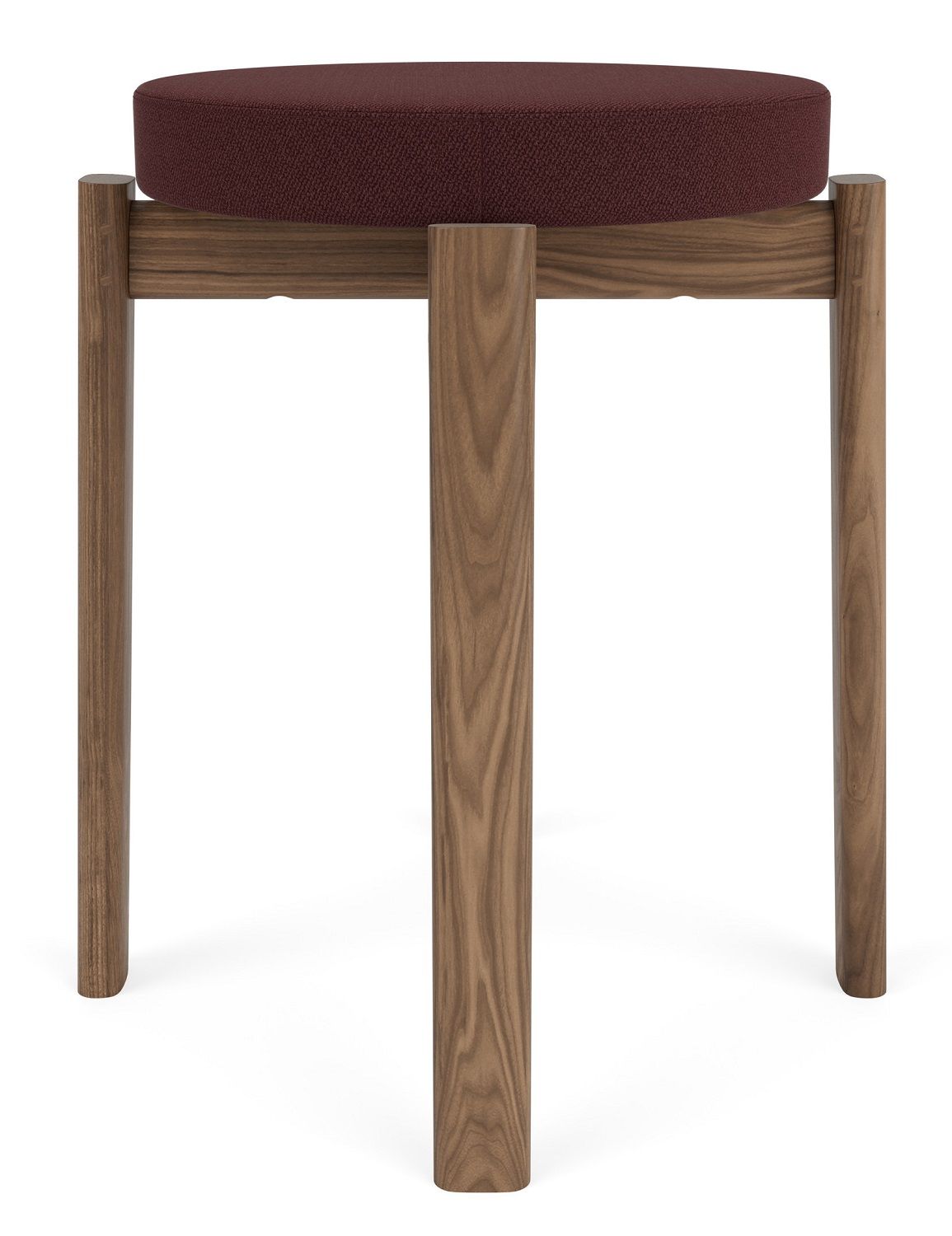 Passage Stool Hocker von Audo Copenhagen mit braunem Stoffbezug und Holzbeinen, Frontansicht.