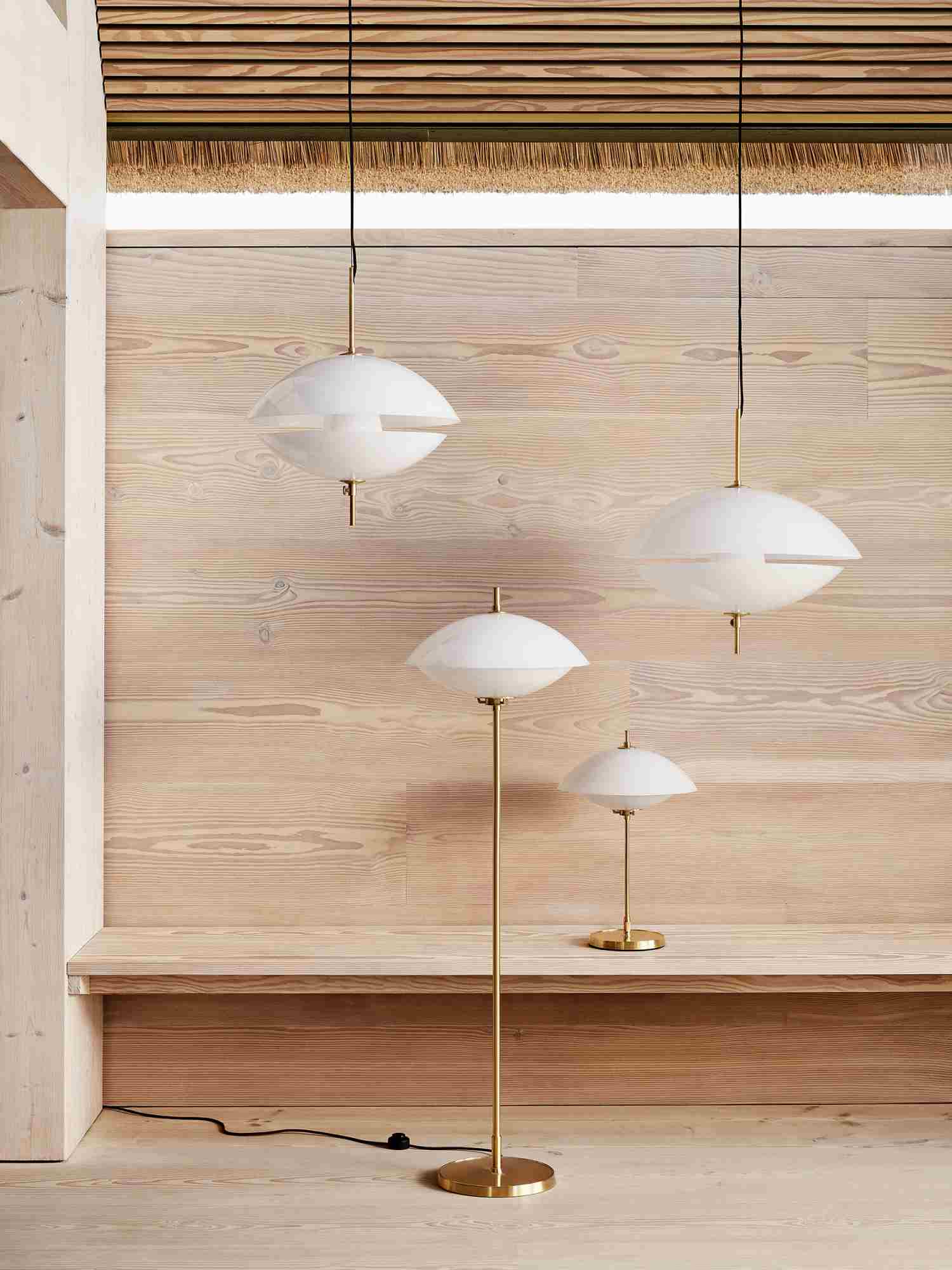 Clam Table lamp Fritz Hansen table lamp