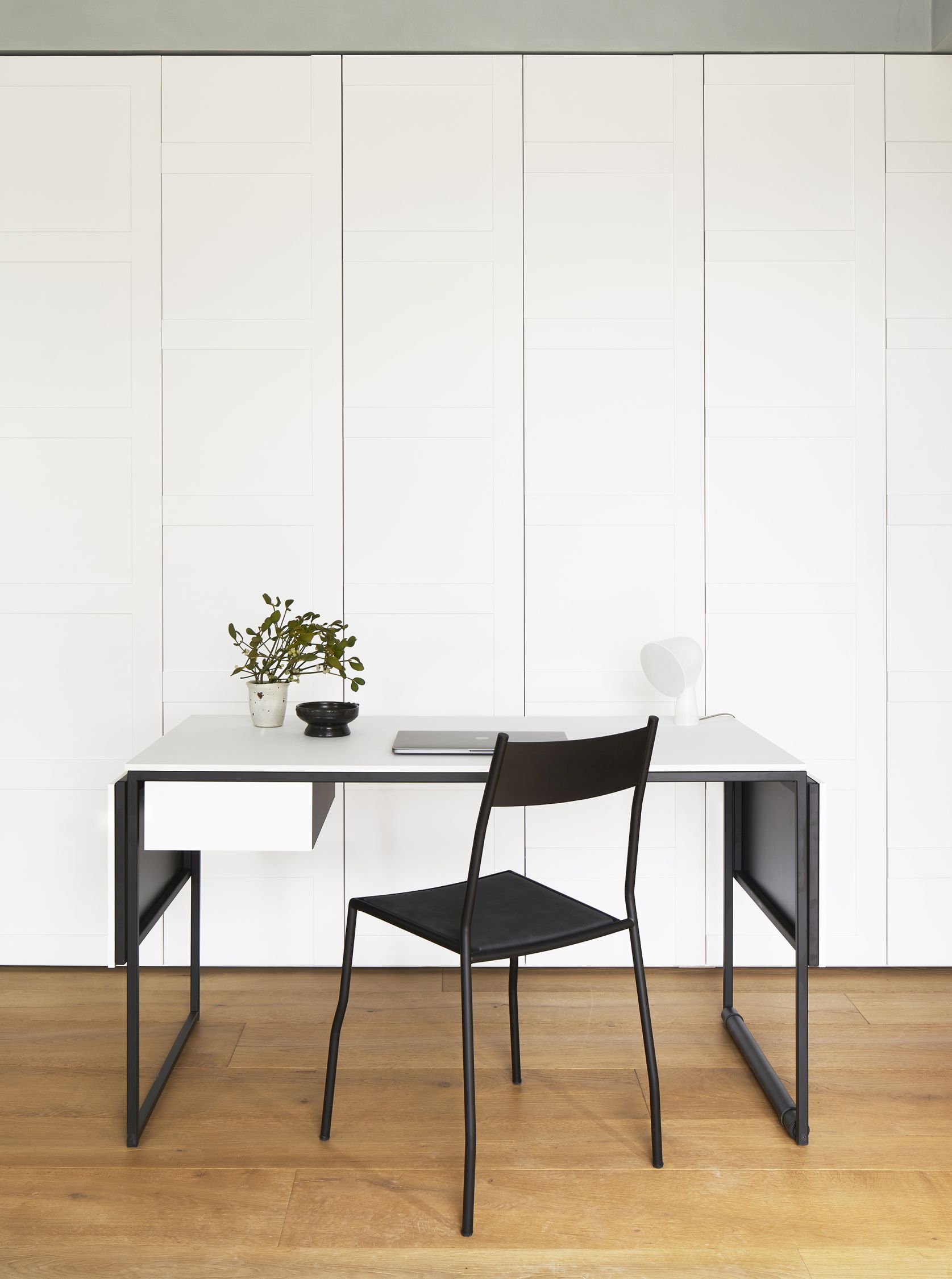 Macis desk with drawer, extensions and pin board Opinion Ciatti