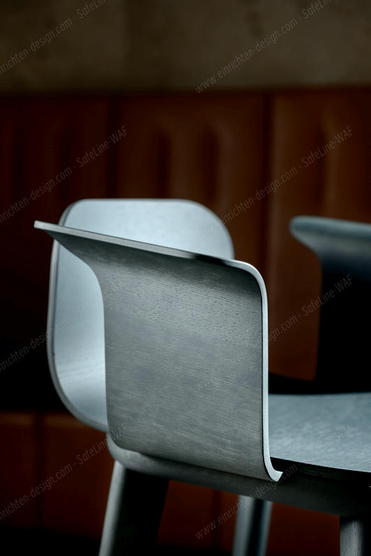 Aeon Comfort Barstool Barstool with armrests Zeitraum