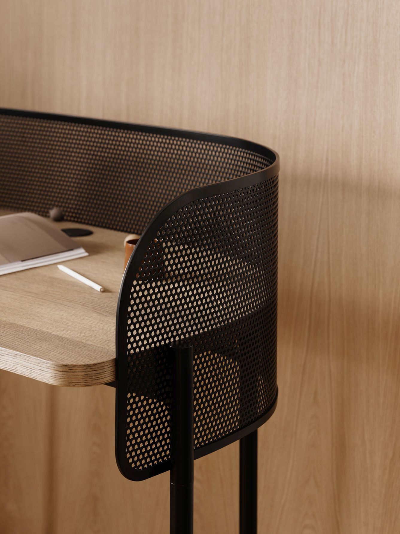 Shelter desk Northern