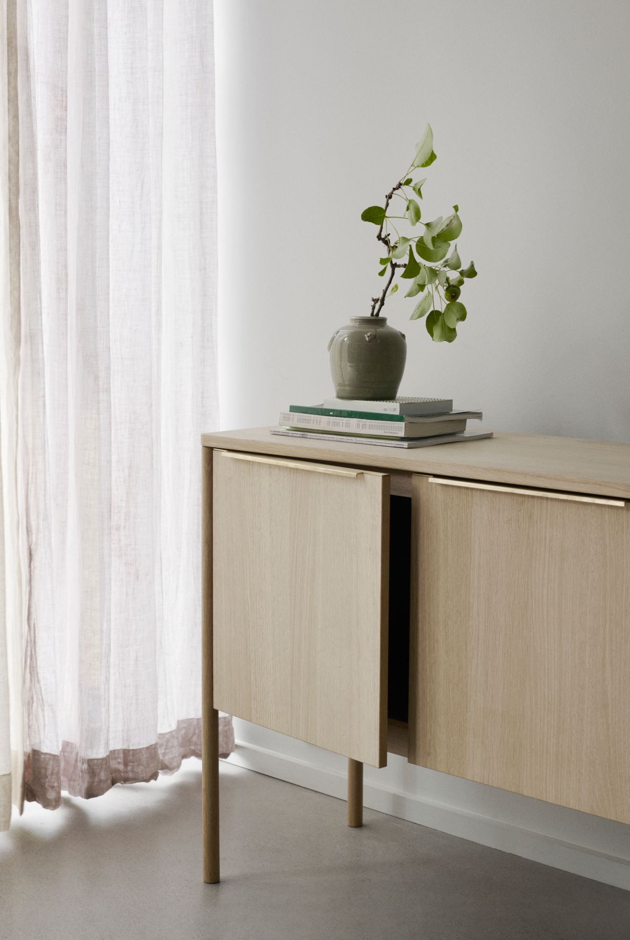 Jut Cabinet Sideboard Oak FSC Mix Skagerak