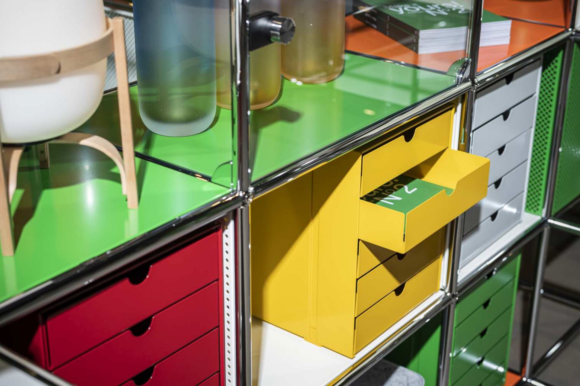 USM Haller Inos box set C4 with 5 closed trays Home Office Ruby red