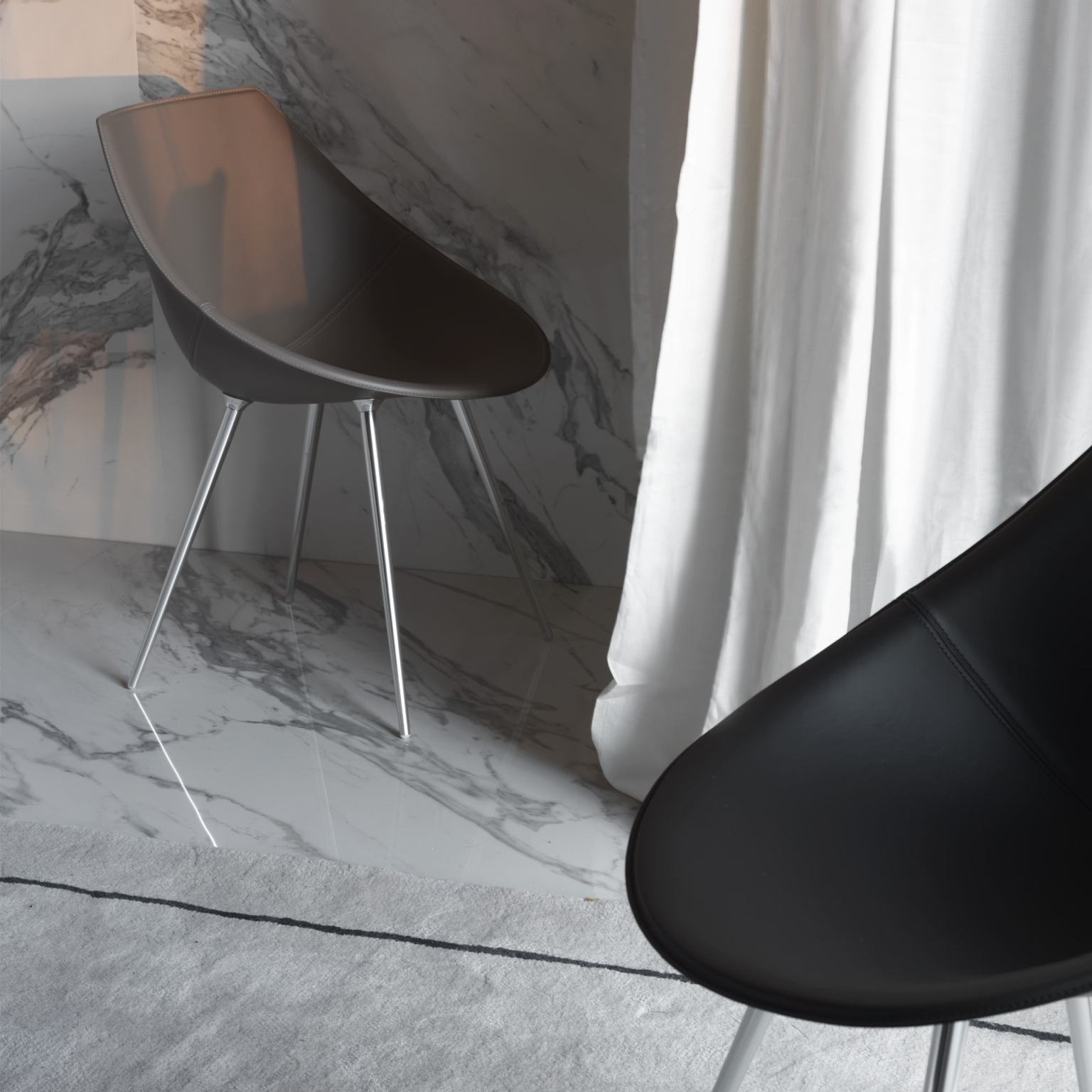 LAGO Chair with Armrests (Leather legs) Driade Dark beige