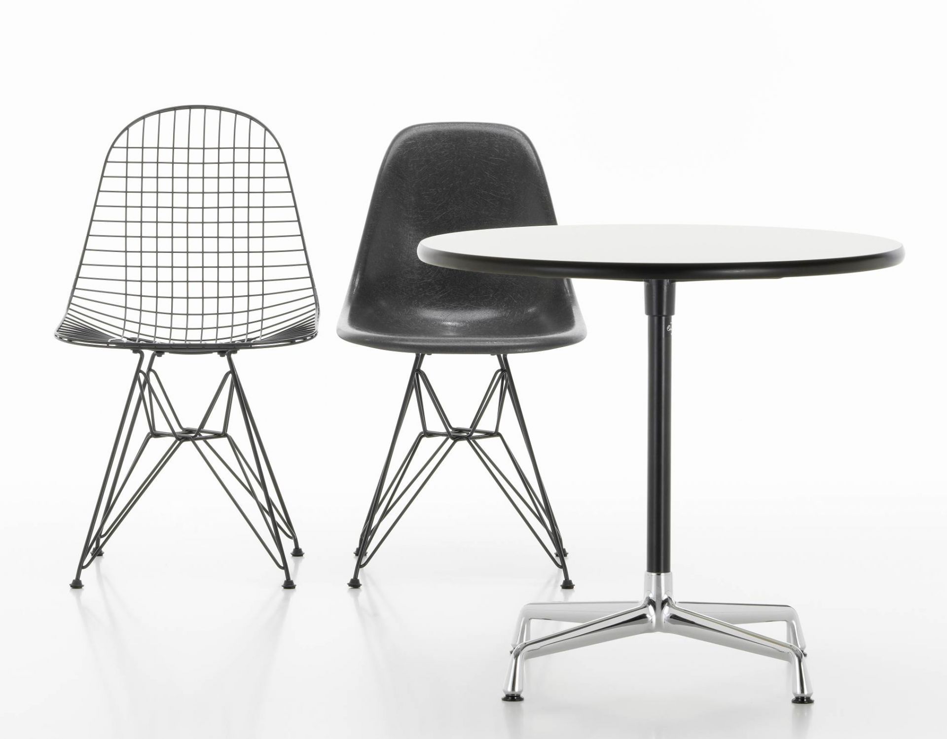 Eames Contract Table round Ø70 cm Vitra