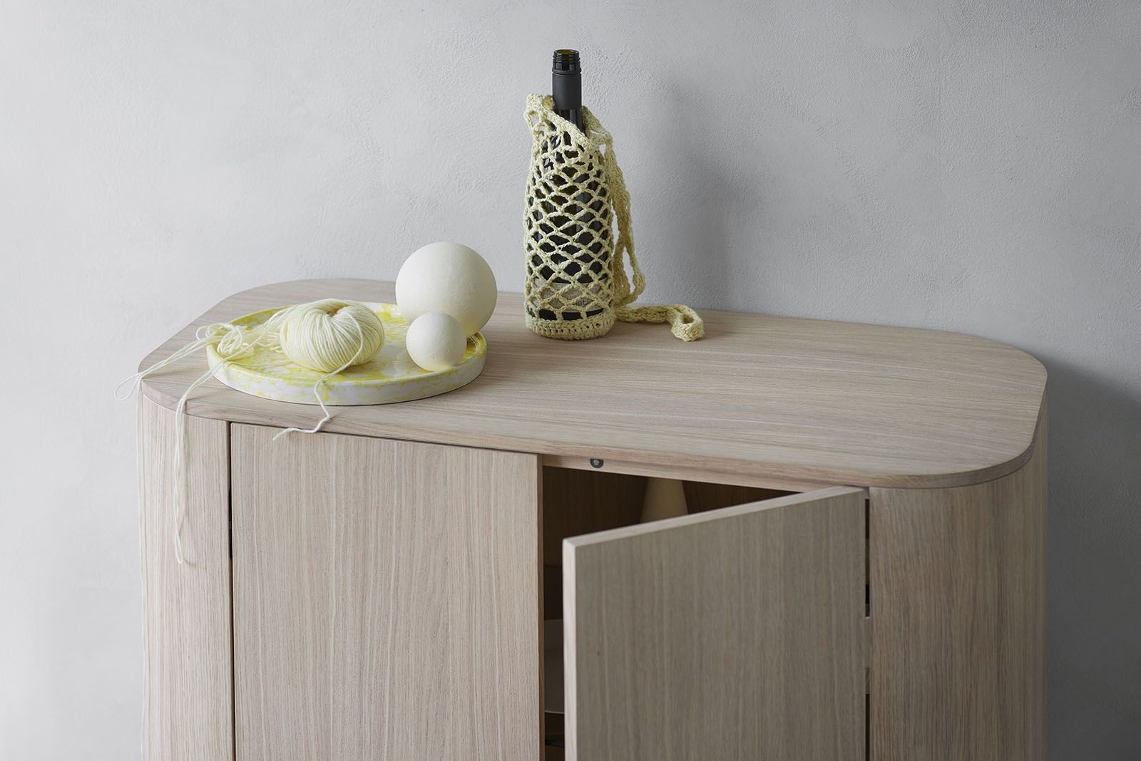 Loud cabinet light oak Northern