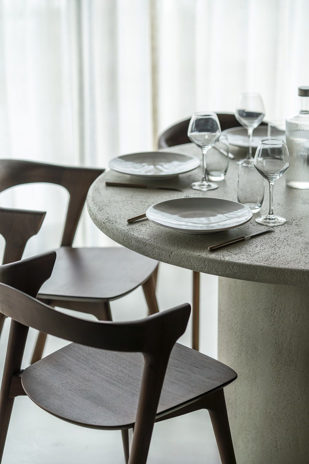 Elements Dining Table Round Ethnicraft