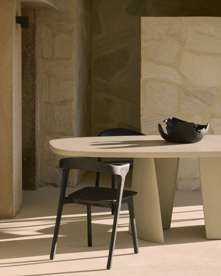 Canyon dining table outdoor concrete Ethnicraft