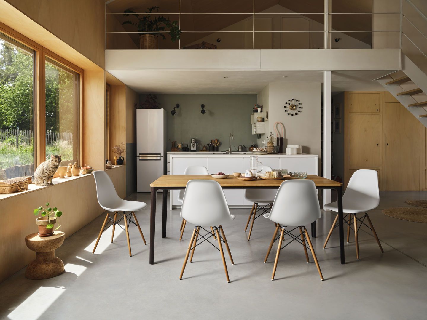 Eames Fiberglass Chair DSW Chair Vitra 