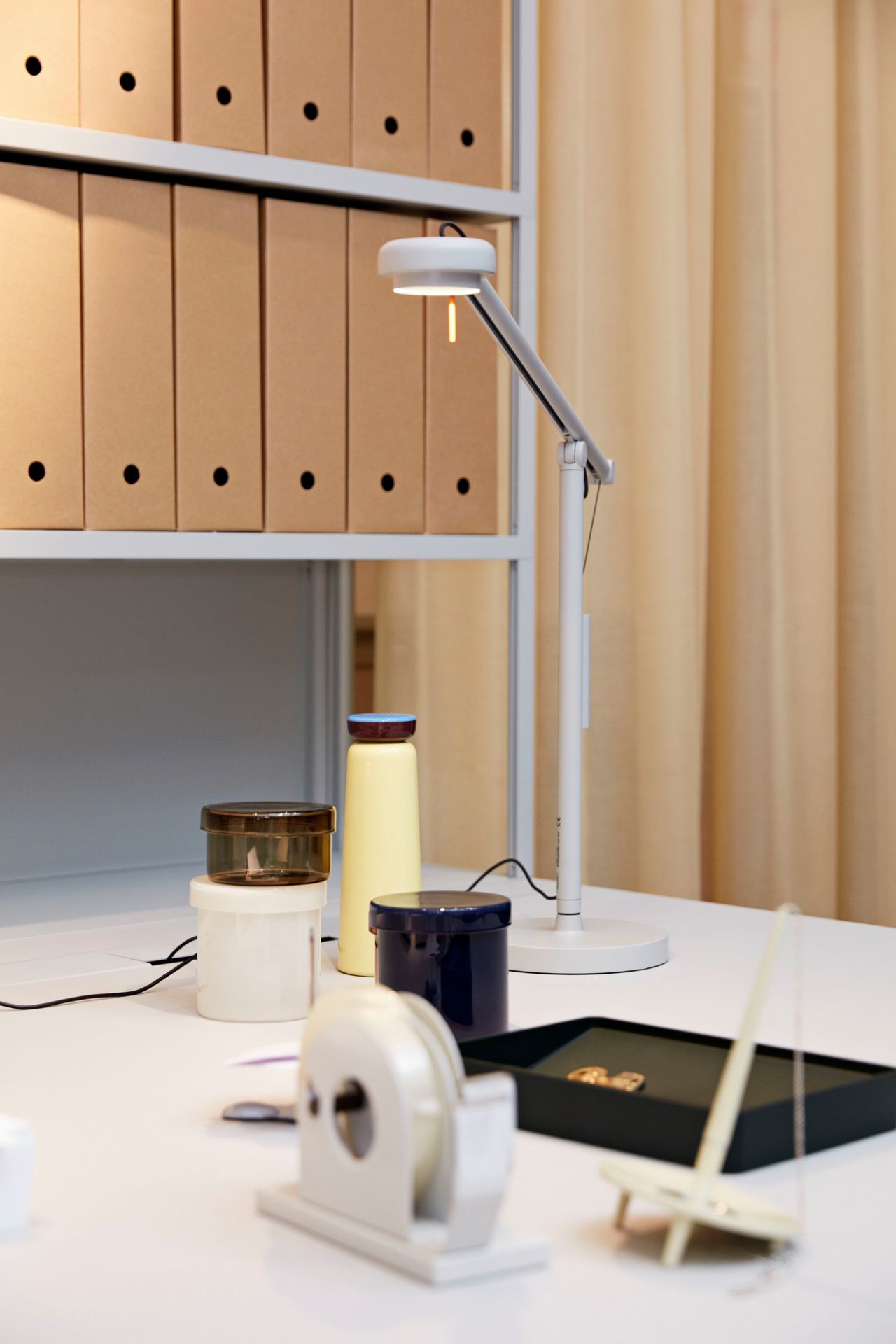 Fifty-fifty Mini Table lamp small Hay black