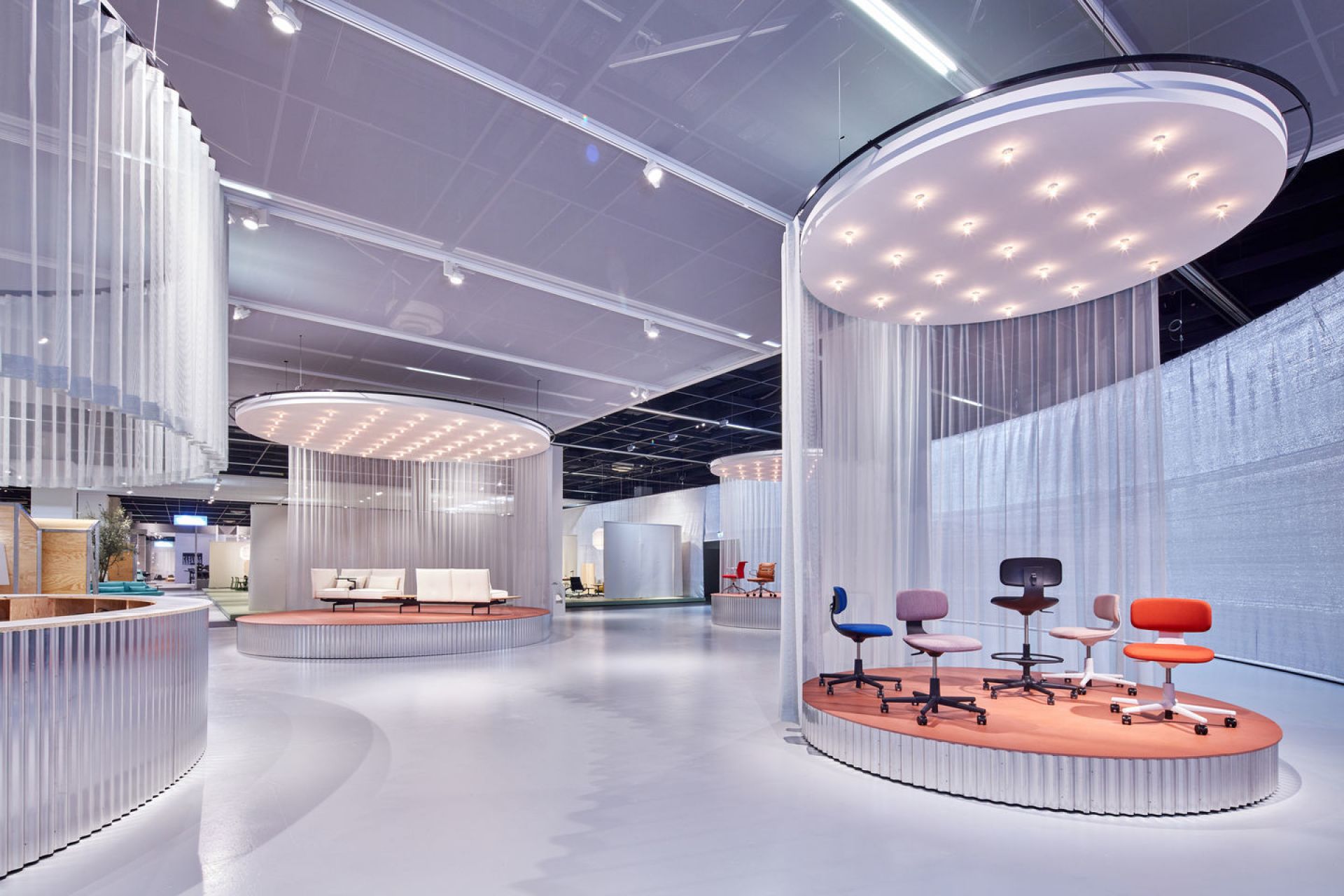 Rookie Office Swivel Chair Vitra