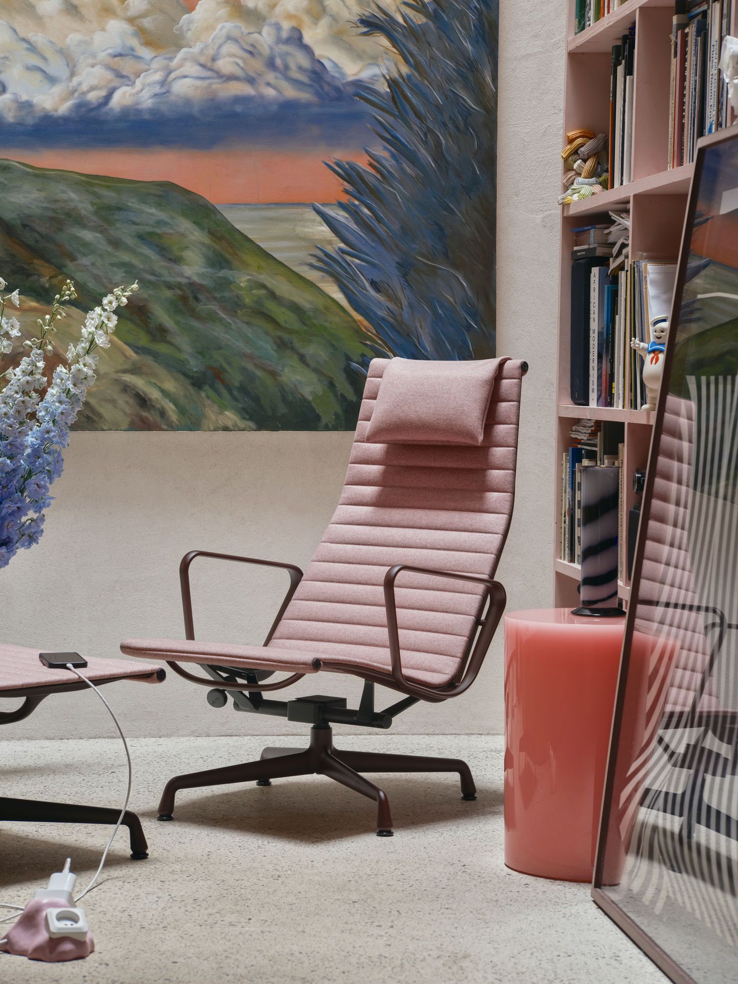 Aluminium Chair EA125 / EA 125 Stool Vitra