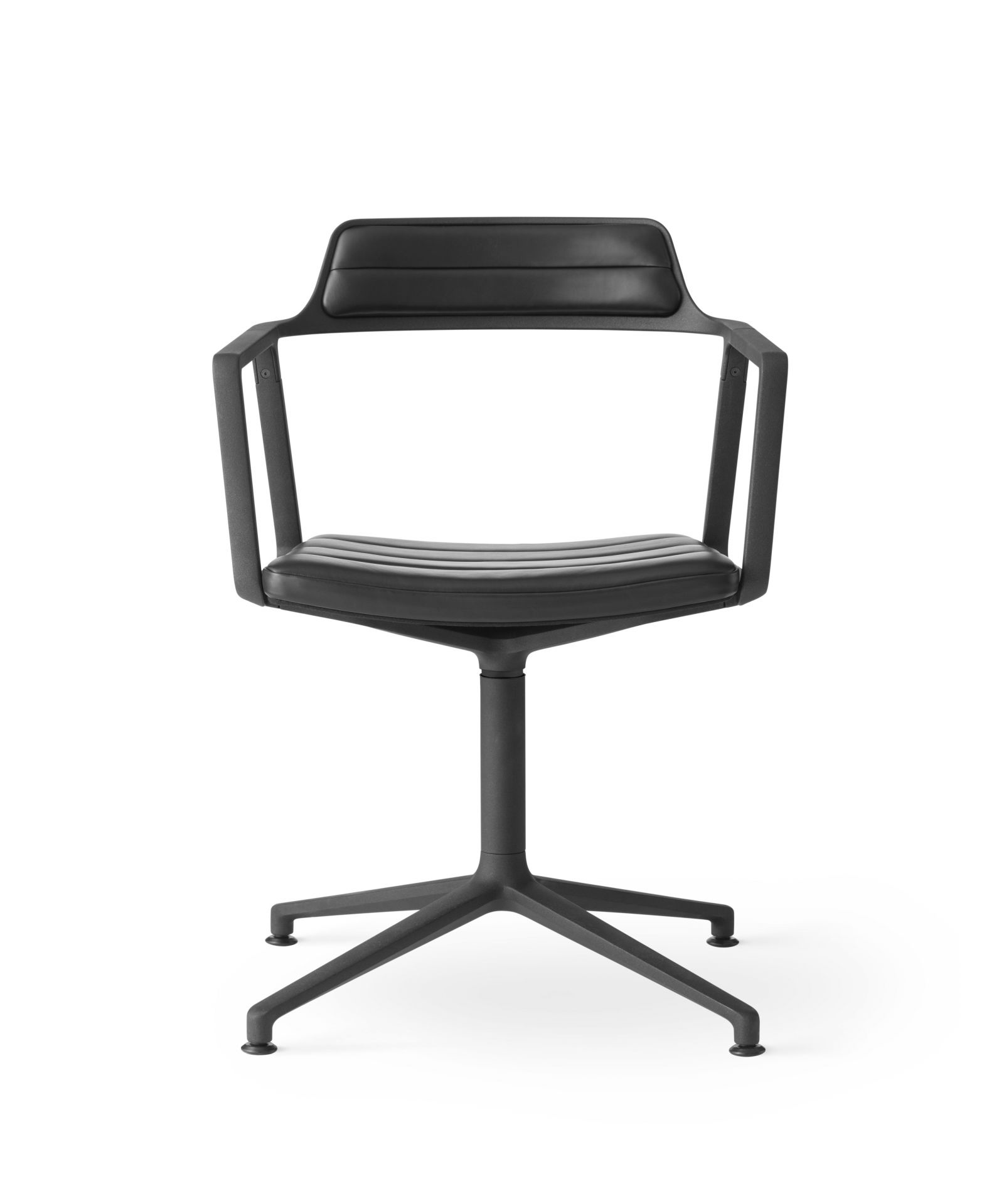 VIPP452 Swivel Chair with Gliders black leather/black frame Vipp VIPP452 Swivel Chair with Gliders black leather/black frame Vipp