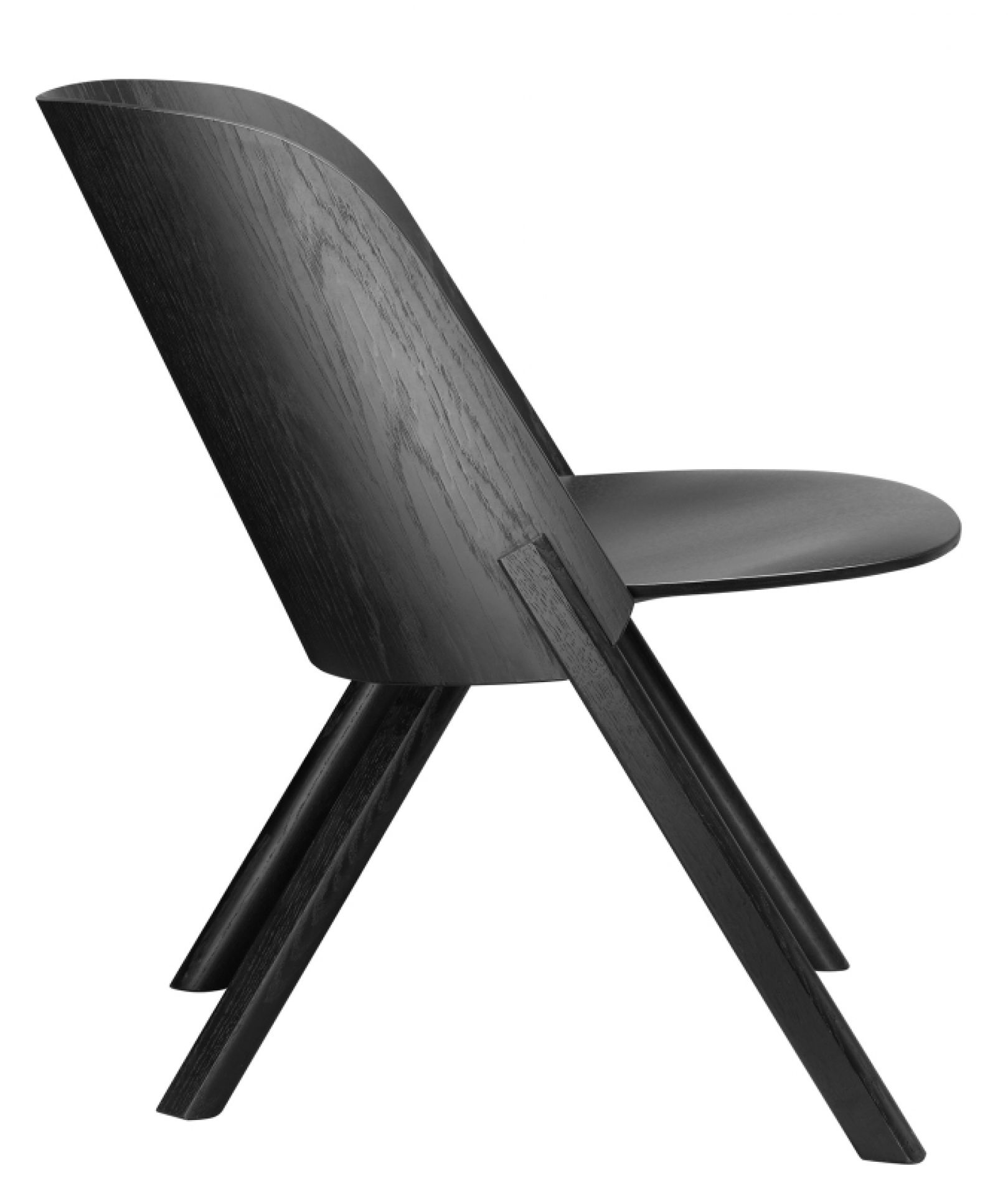 EC05 Armchair e15