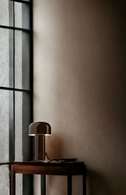 Bellhop Battery Tablelamp with USB cable Flos
