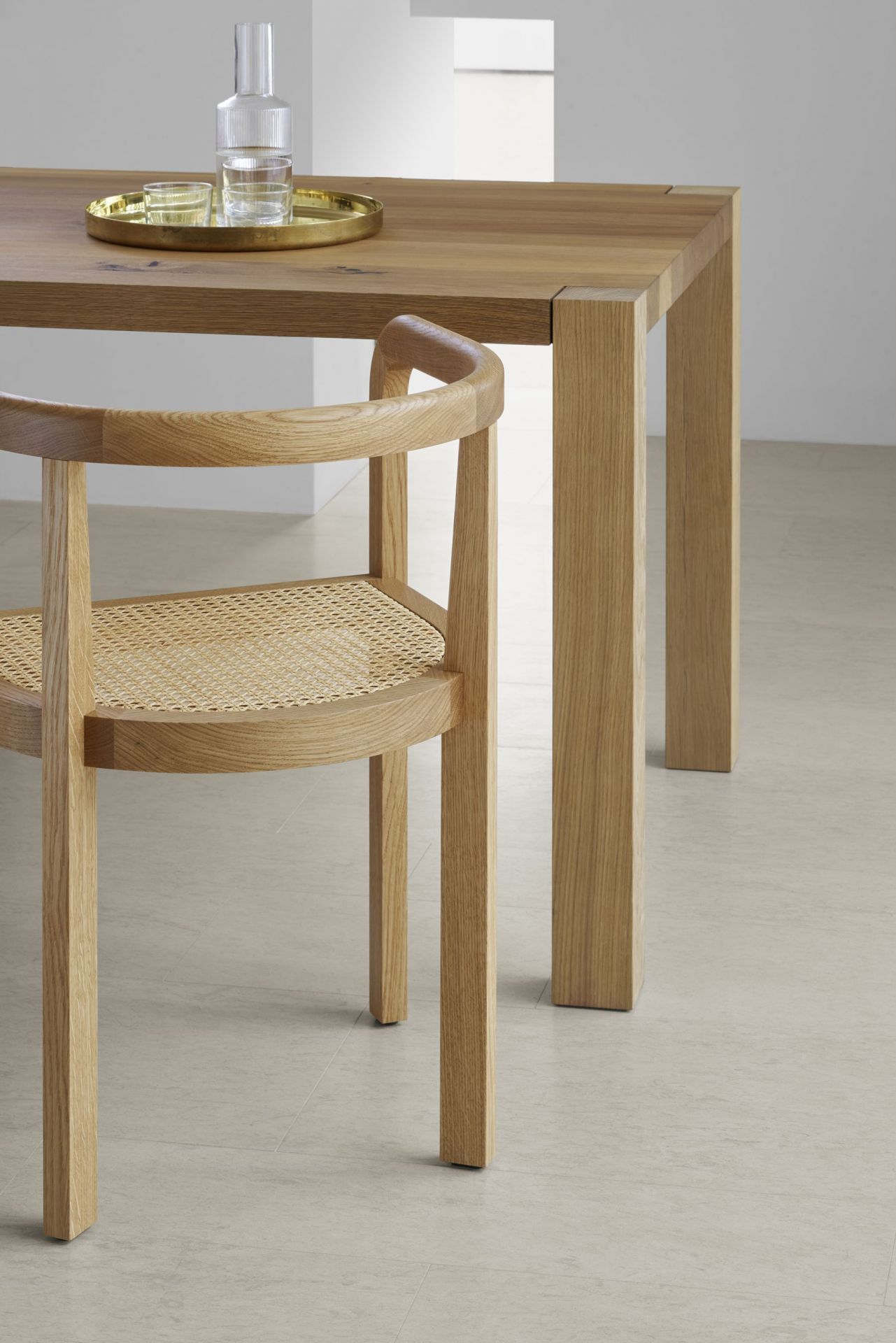 RH01 Stuttgart Chair e15