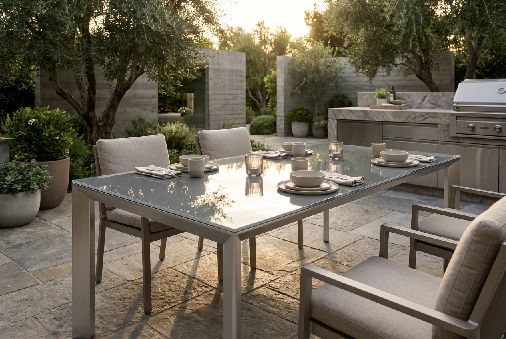 Nori table / outdoor dining table Kristalia