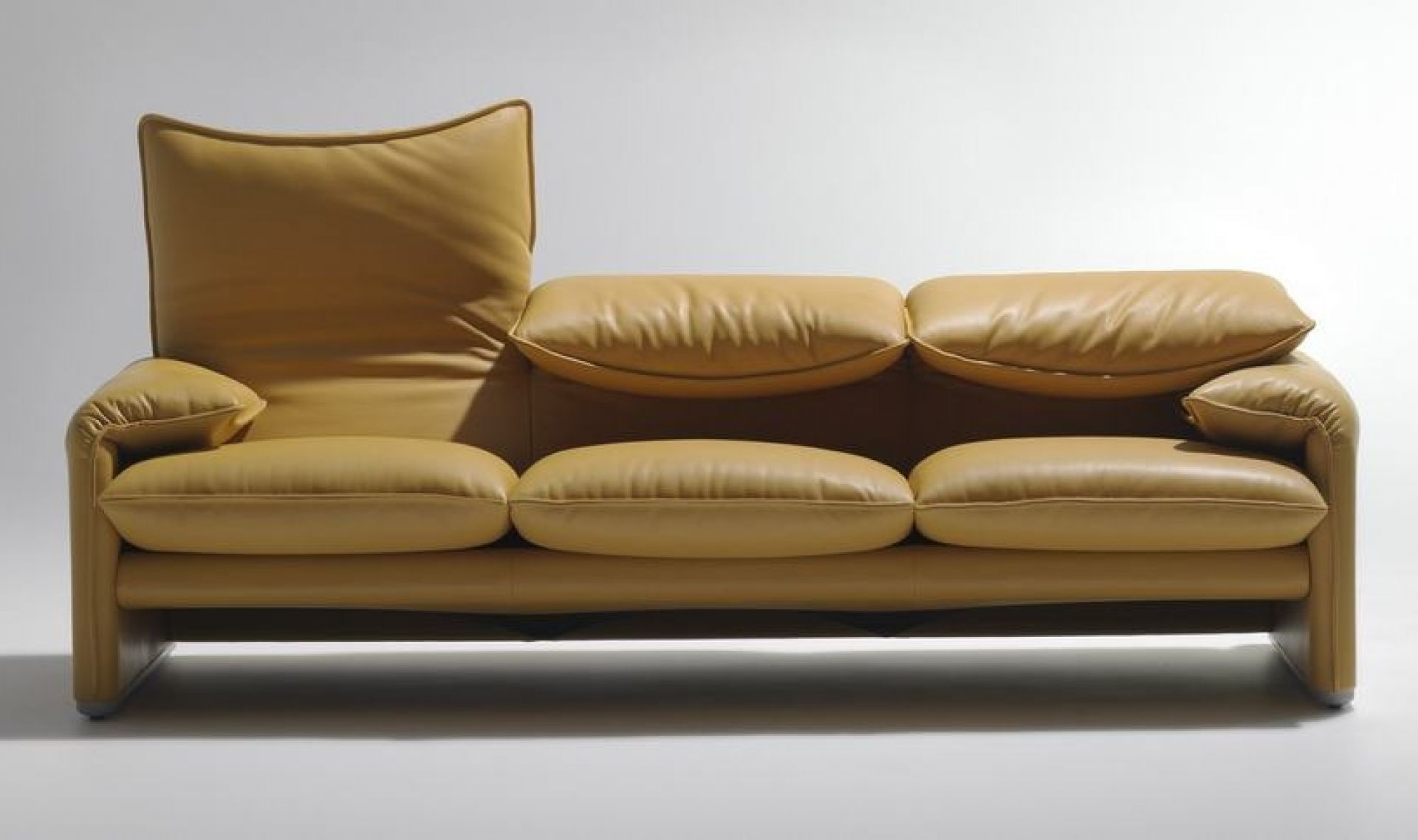 675 Maralunga Sofa 3-seater Cassina
