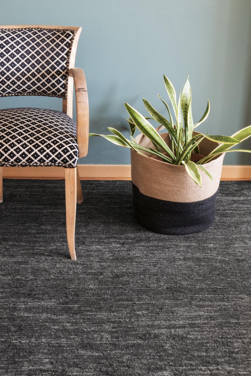 Persian Colors Rug Charcoal 250x350cm Nanimarquina