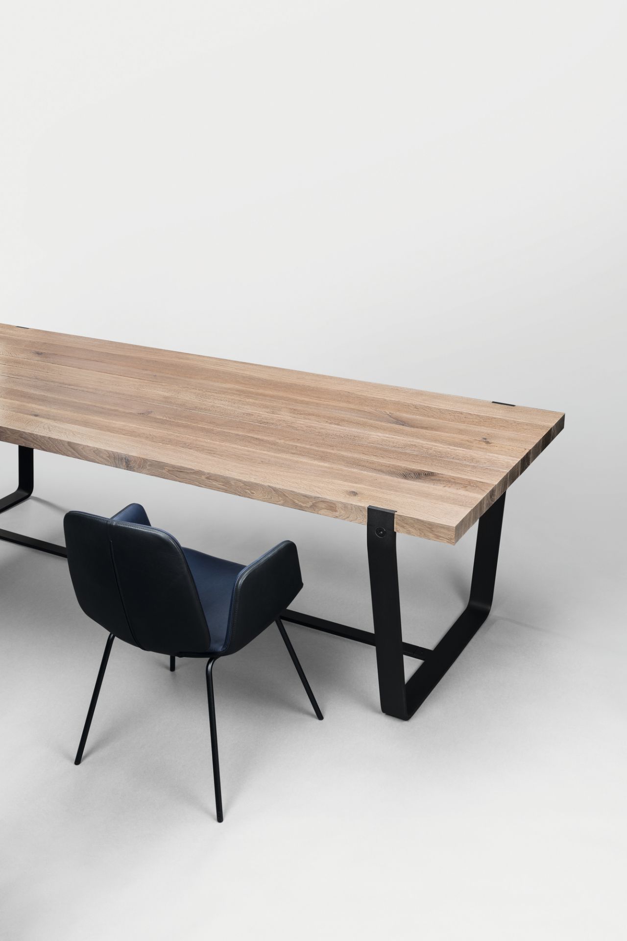 BB 11 Clamp table oak Janua