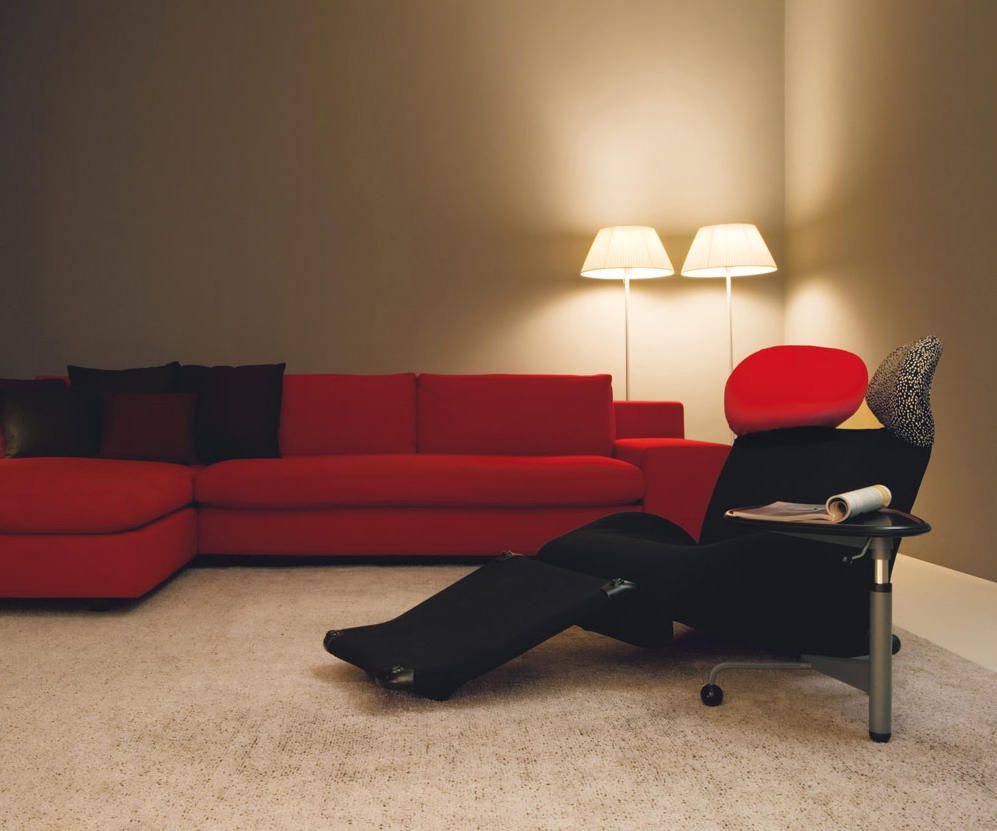111 Wink armchair Cassina chimney red