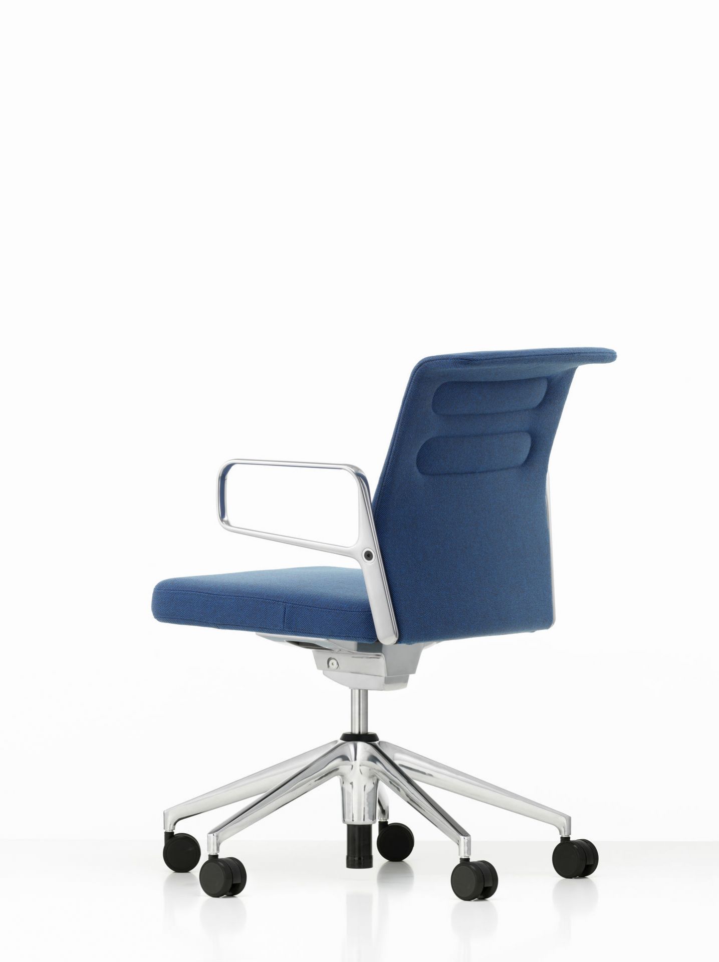 AC5 Studio Office Swivel Chair Vitra
