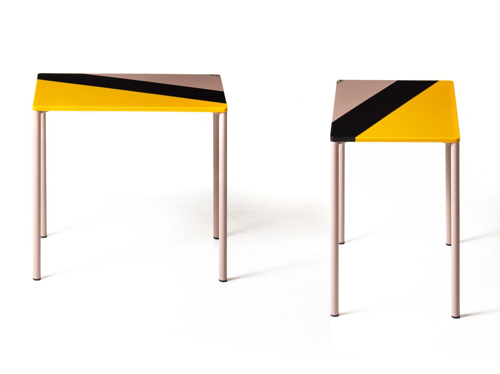 Fishbone Table 54x34x50 yellow Moroso