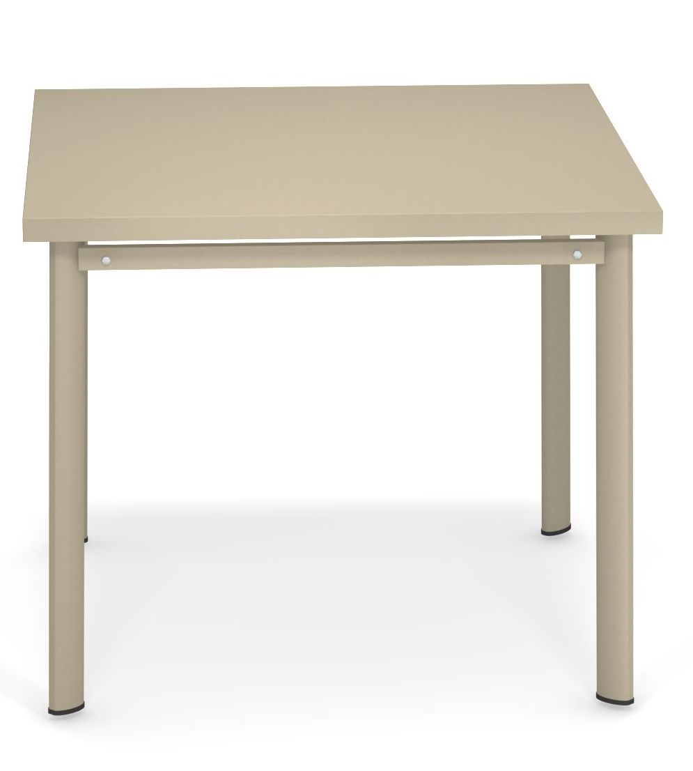 Star Table Outdoor Emu