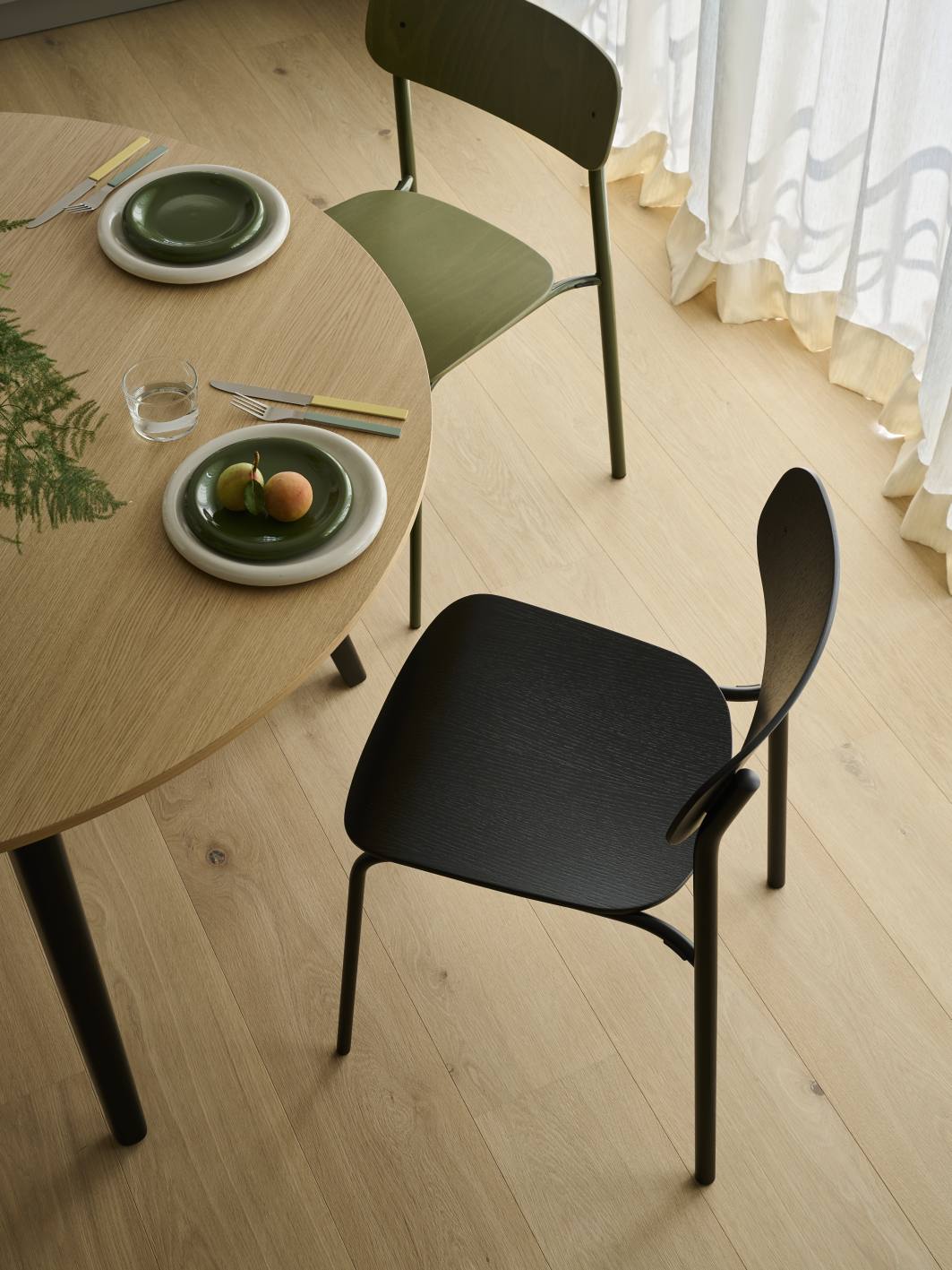 S 243 / S243 Tubular steel chair Thonet