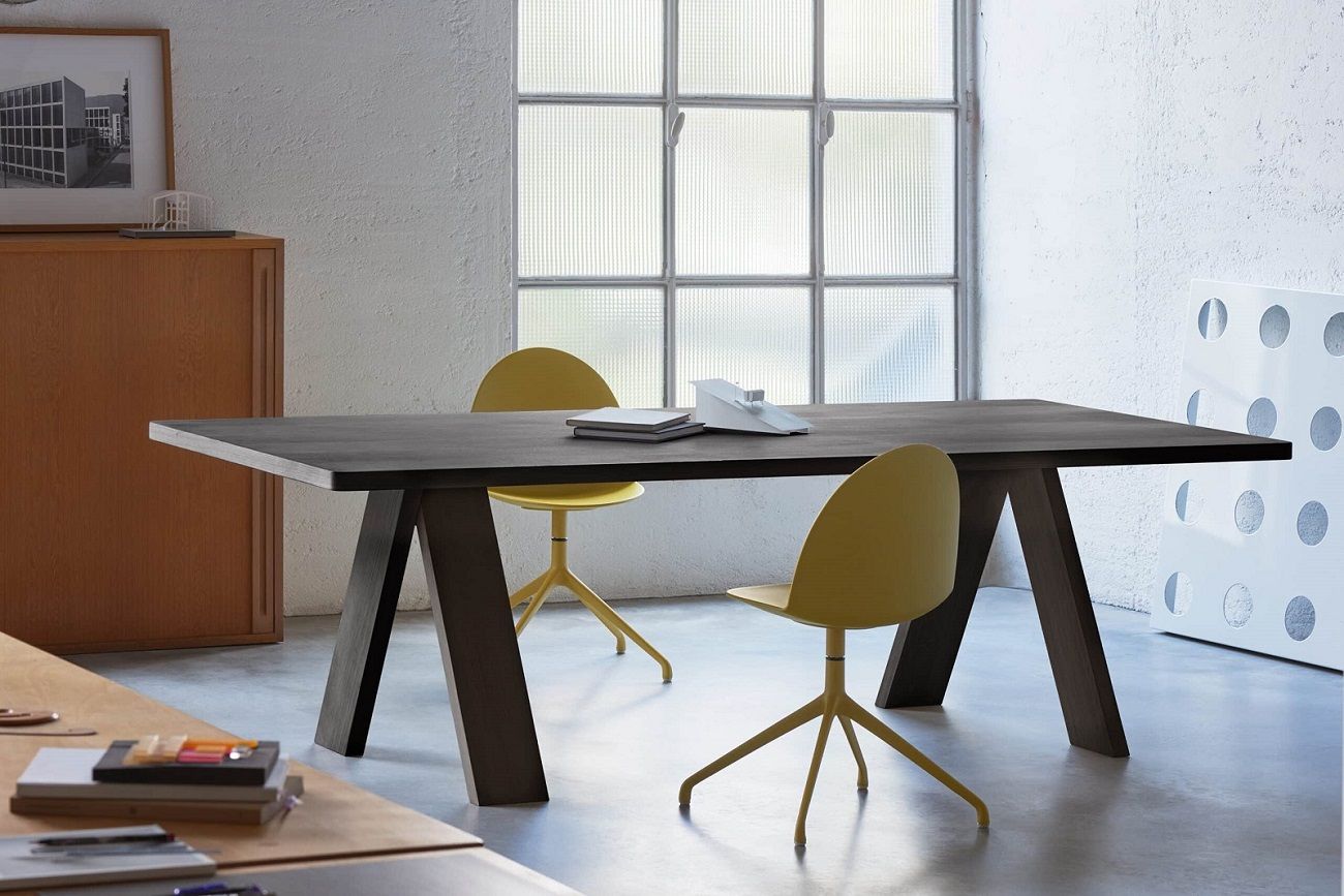 Artful Wooden Table Segis 
