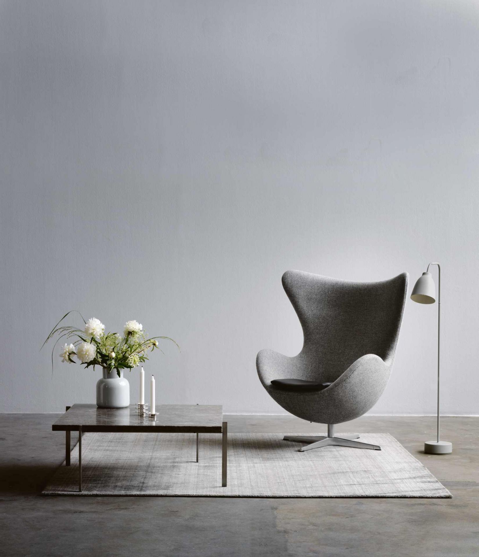 PK61 A Coffee table Fritz Hansen