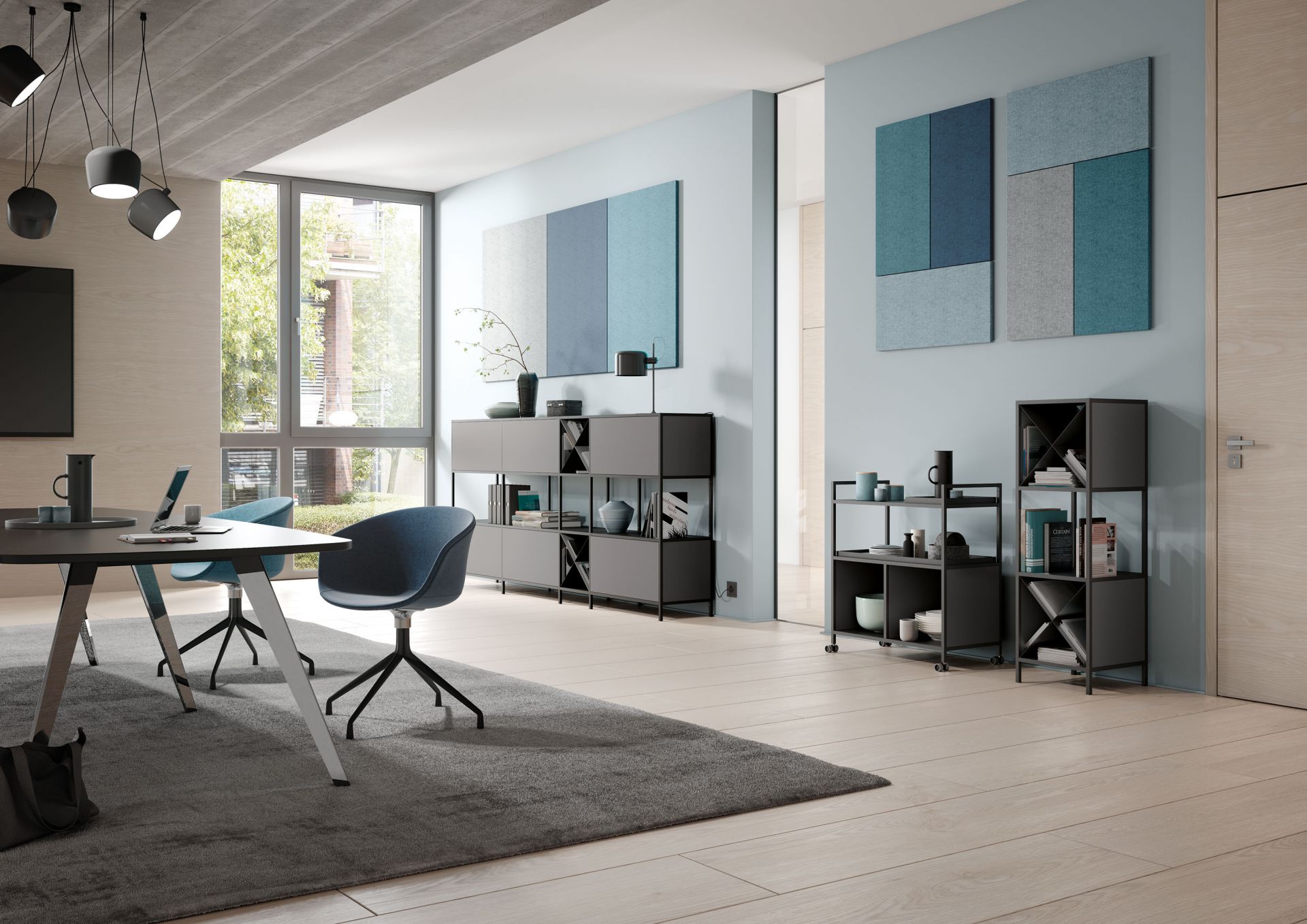 Modernes Büro mit Palmberg Regal mit einem Fach, Bücherregal und Büromöbeln.