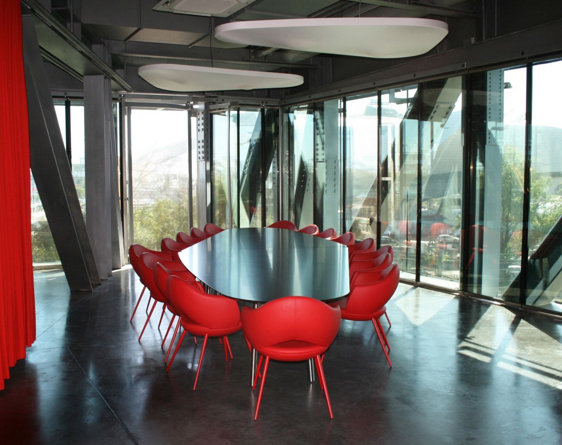 D71PV Petale LED Pendant Light Luceplan