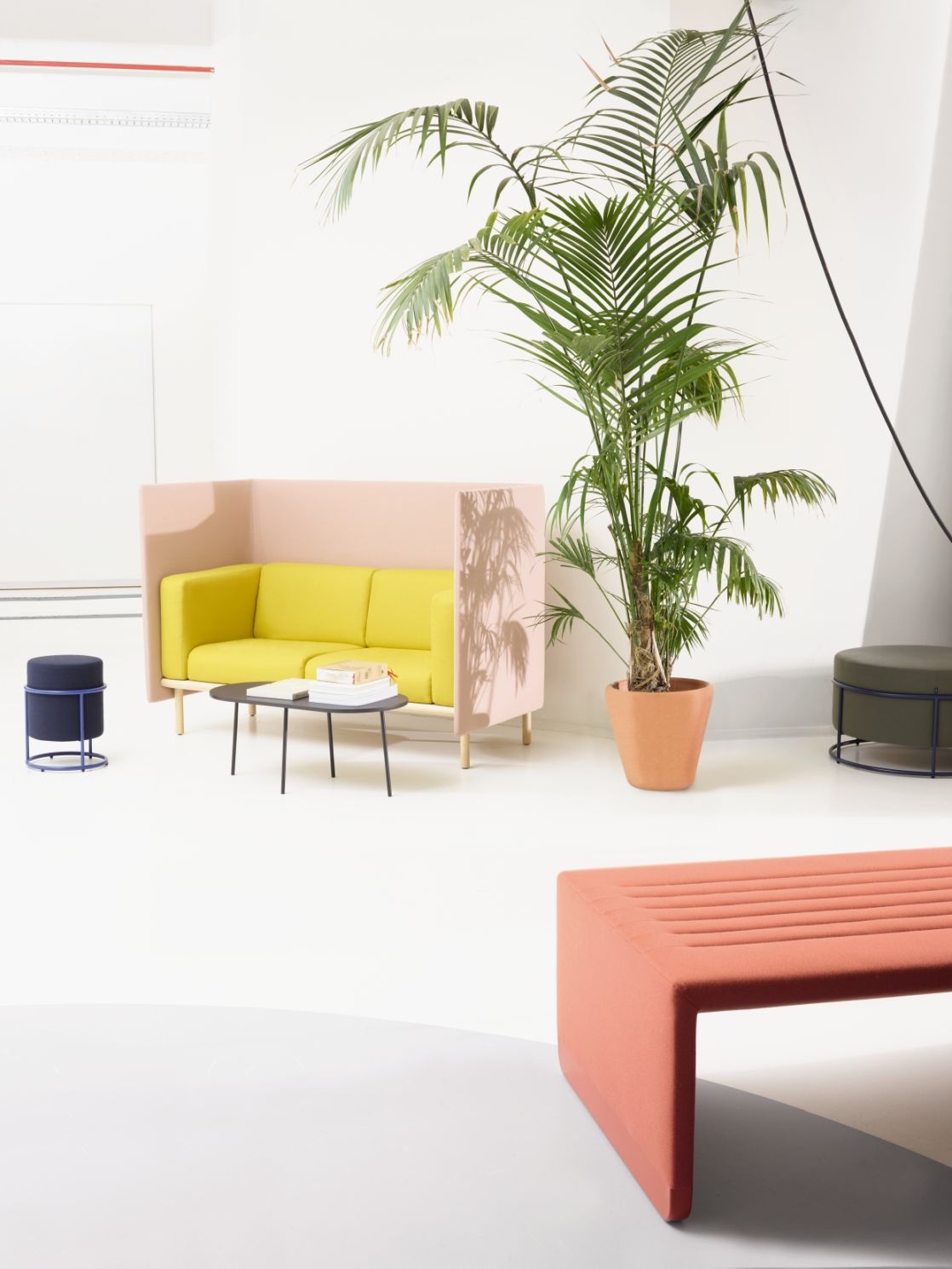 Floater 2-Seater Sofa Cor