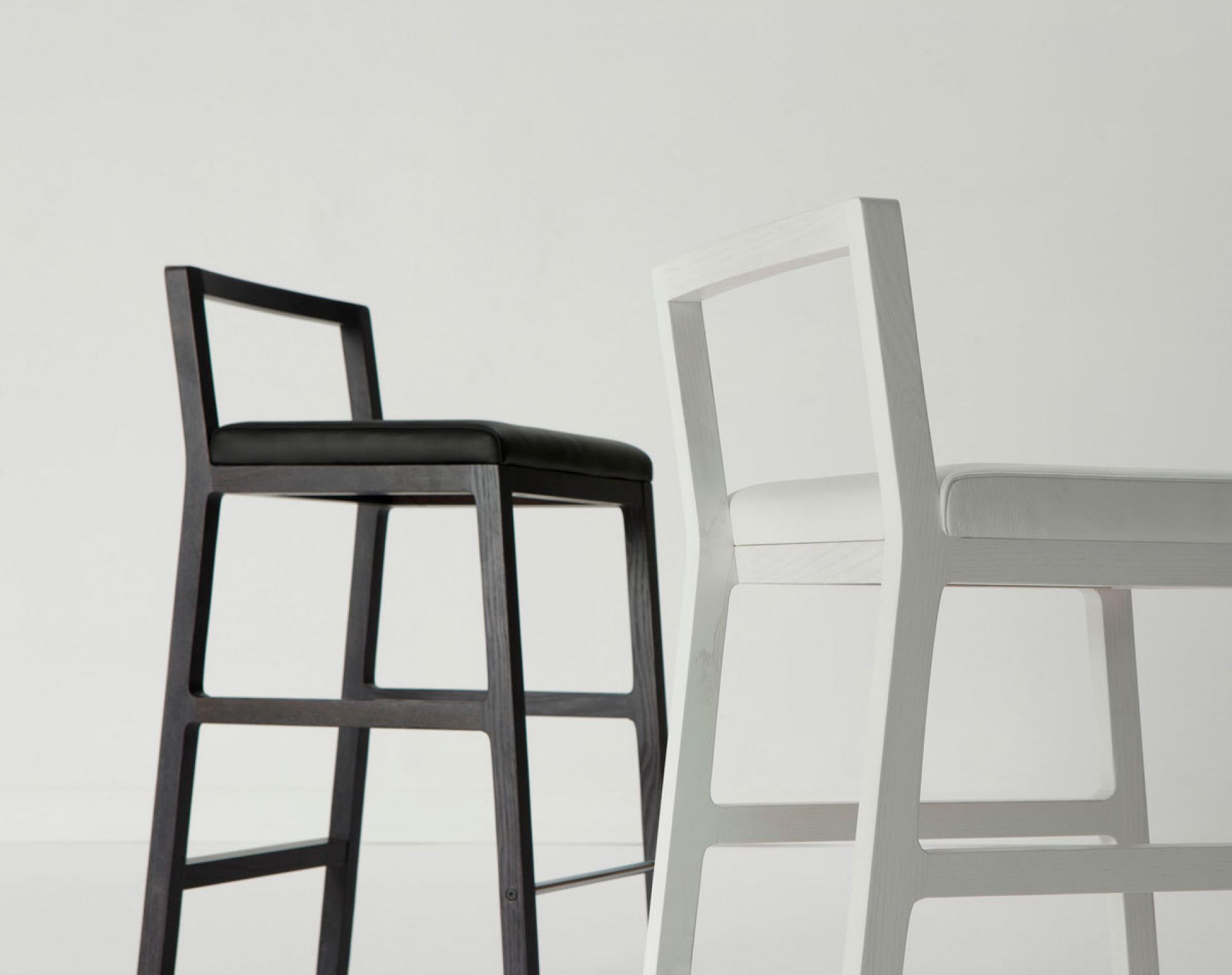Midori Stool White Sancal