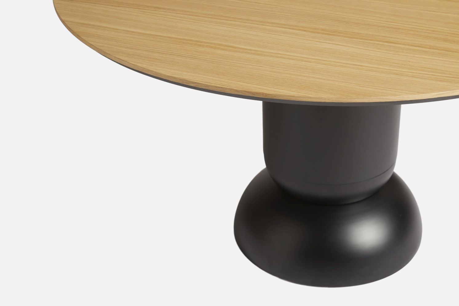 Ludo Dining Table Ø 130 cm Woud