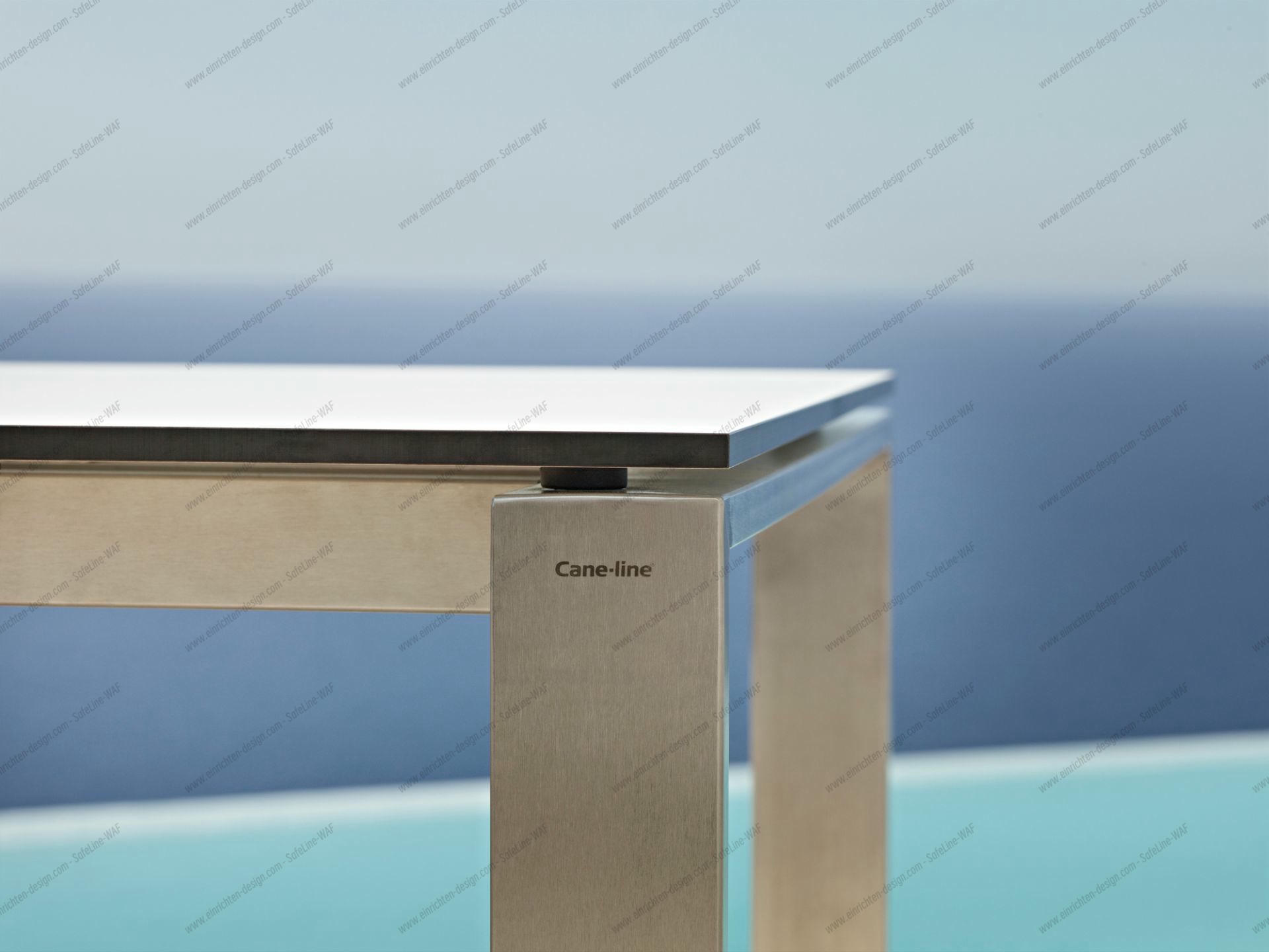 Edge Outdoor Dining table with 2 extension leaves Cane-Line