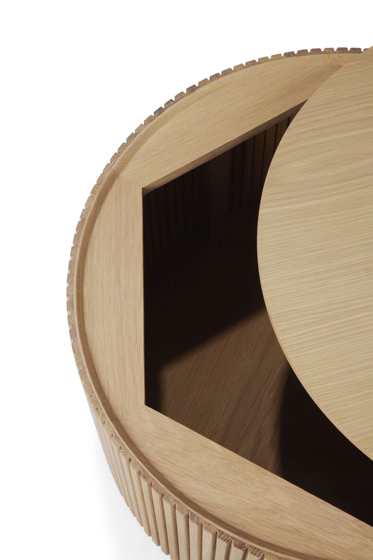 Roller Max Coffee table Oak Ø60cm Ethnicraft