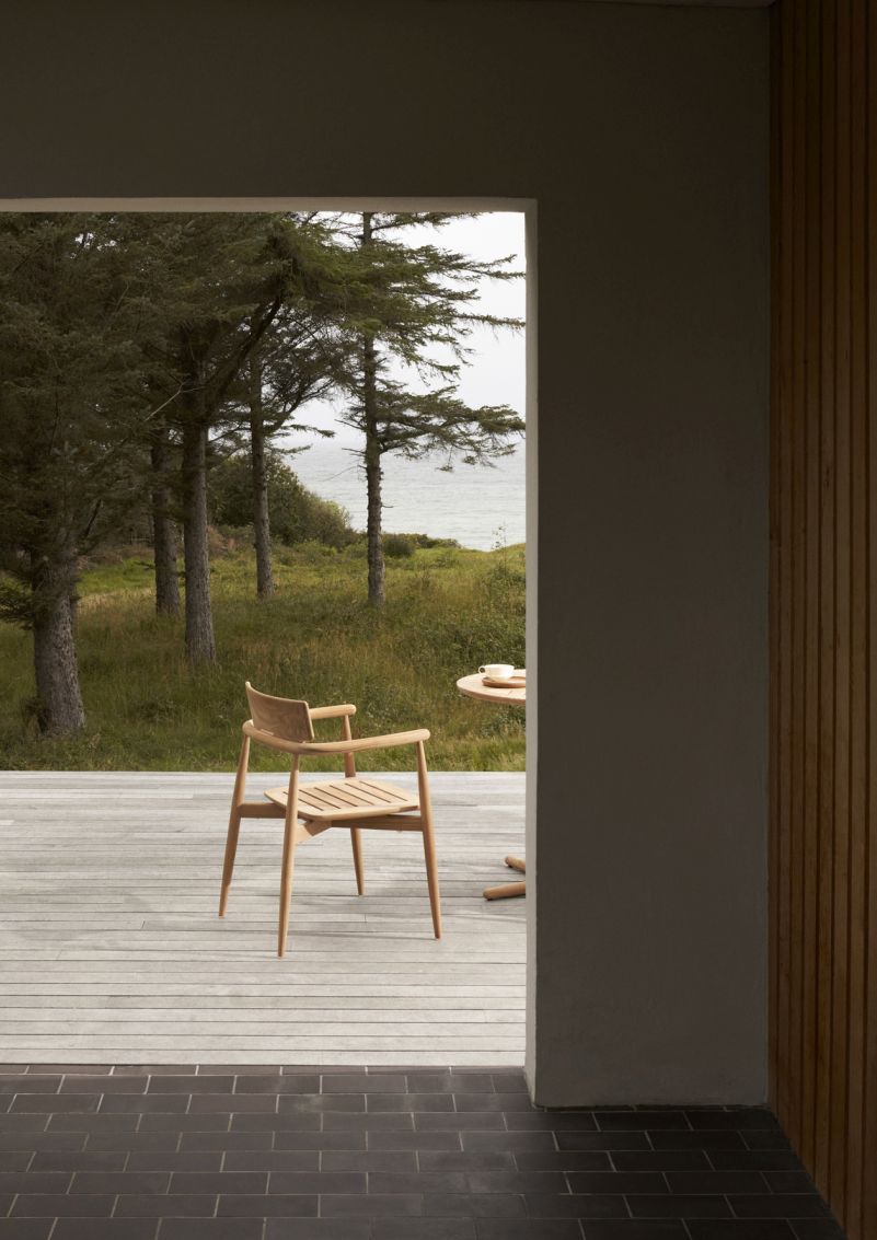 E008 Embrace Outdoor Chair Carl Hansen & Søn