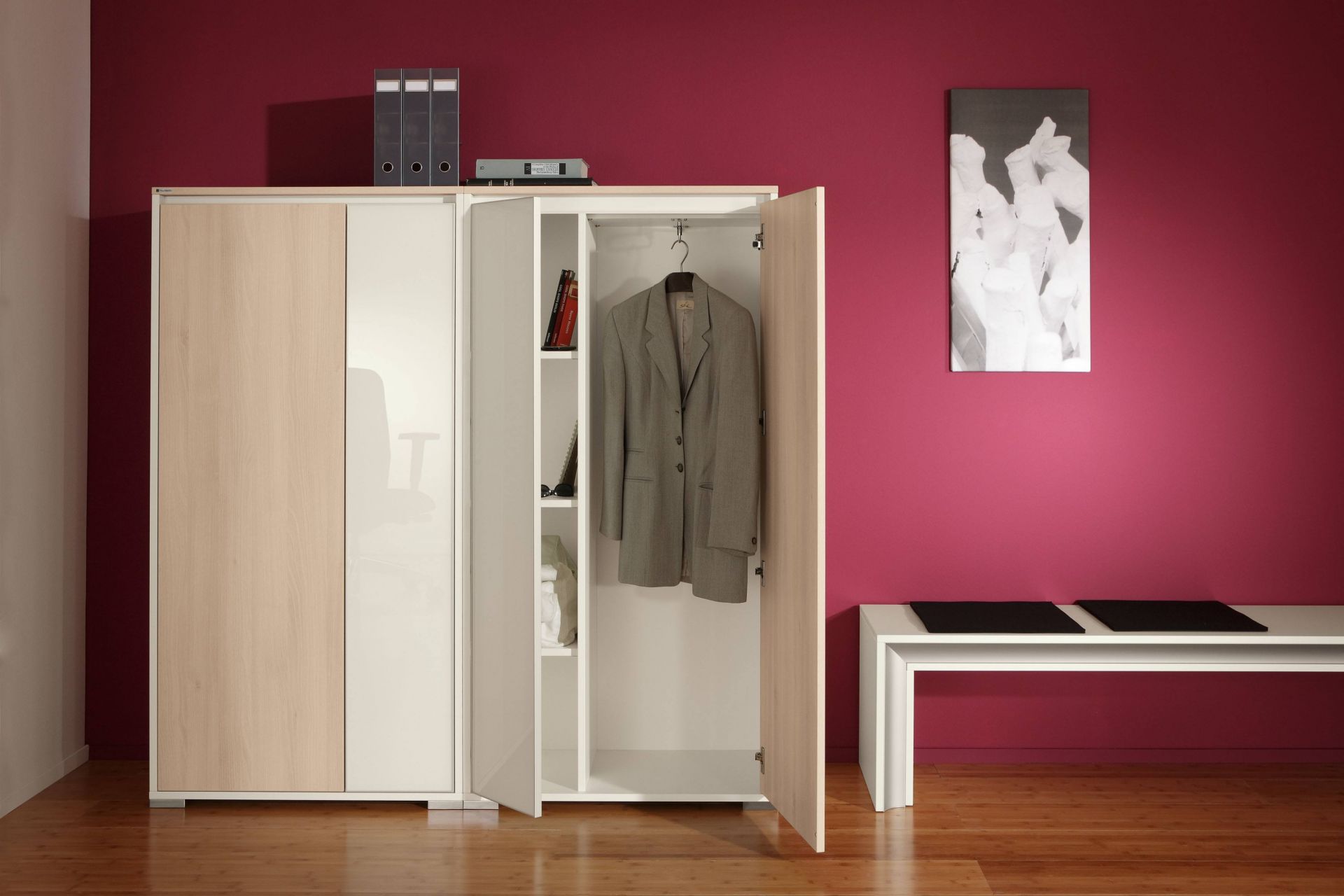 Palmberg Select Aktenschrank mit offenem Fach und Kleiderstange für Büro und Homeoffice.